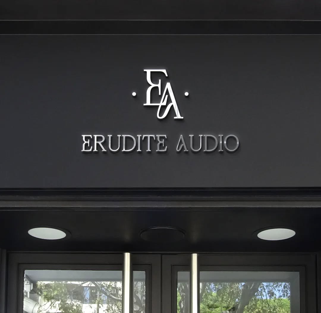 Vytvořené logo pro novou společnost - Erudite Audio. ✅
Erudite Audio se skládá z evropského týmu producentů a zvukových inženýrů, kteří se zabývají tvorbou kvalitních a originálních zvukových efektů, hudby a zvuků.🎵
Tvorba loga -> 📨
.
.
.
Created a logo for a new company - Erudite Audio. ✅
Erudite Audio consists of a European team of producers and sound engineers dedicated to creating quality and original sound effects, music and sounds.🎵
Logo creation -> 📨
#logo #grafika #design #designer #logodesign #antoninparal #logodesigner #like #graphic #graphicdesign #grafickydesign #kolin #kutna hora #freelance #music #graphics