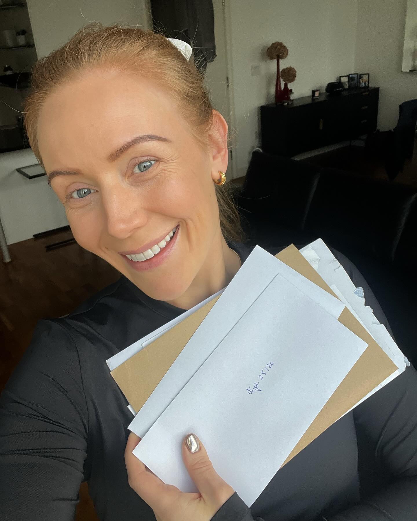 Iโve been writing myself a letter at the end of the year for the past 9 years. I write a summary of the yearโs events including trips, wins and losses with relationships, friendships, family; good or bad, happy or sad things, reflect on myself as a person and write some goals for the next year. I seal the letter before opening the one from the year before.
โจ
I never note my goals or resolutions elsewhere. I quite like the thought of knowing Iโve chosen some and will then see at the end of the year what was something I felt was important enough to remember. The direction of those goals have changed significantly in the last 5 years -part of aging I suppose ๐ซข
โจ
I only just sealed my letter from 2024, 2 weeks into the 2025. I struggled finding the right headspace to allow myself 2 hours on airplane mode & time to sit down with an actual pen and paper and write it which is actually crazy to think. It seemed so much easier typing it out but Iโve realised over the years the letters Iโve written by hand have a different feel than the typed out ones. Typing can be erased quickly, I can change the flow of the letter.
โจ
Some of my goals for 2025 are however to stop rushing everything, have better time management & to stop and actively listen to my body on a deeper level. This doesnโt mean just when Iโm achy but teaching myself that itโs ok to slow and actually just sit down doing nothing when my OCD traits make me want to organise everything & tick off my to do lists -even though the busy London lifestyle makes it so hard for us ๐
so rather than getting this letter done and dusted, I procrastinated until I felt ready to sit with it for a while.
โจ
2023 reflection was buuusy, 2024 was calmer but still learning to not be so harsh on myself & trying to be a kinder person. Letโs see what 2025 brings ๐
โจ
Thank you for filling up my cup in clinic for another year, I appreciate you all ๐ซถ๐ผ