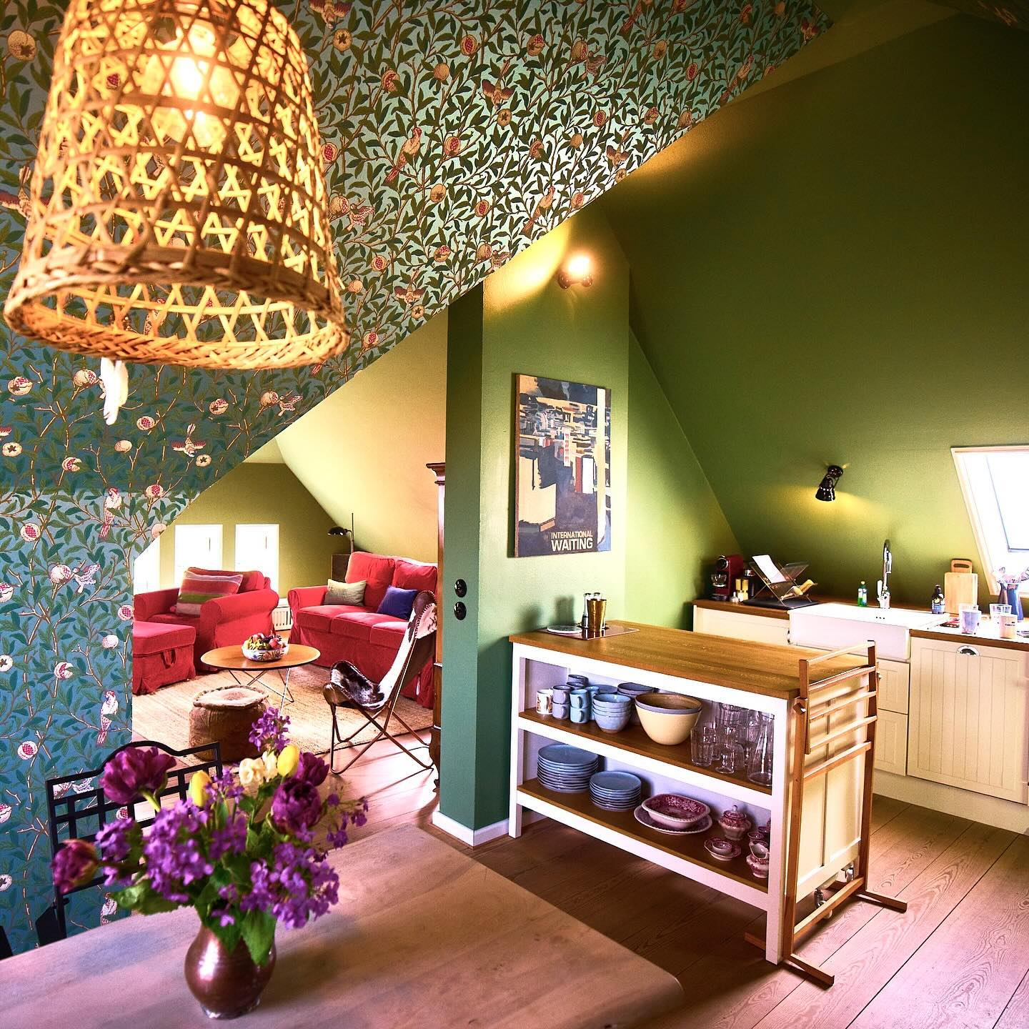 Die Remise ist eine weitere Ferienwohnung bei uns auf dem Eibenhof.
#remise #eibenhofbadsaarow #eventlocation #hochzeitslocation #feiernamscharmützelsee