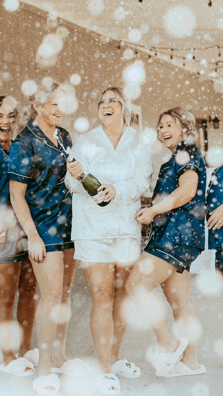 YOU READ THOSE NUMBERS RIGHT! $1,000 off ALL my packages starting TODAY! ššš
A few weeks ago I decided I wasnāt going to look and compare to what everyone else was charging, what they were doing, or what I thought my business needed to look like! I LOVE the month of Februaryā itās like the bridge between winter & the start into spring and that gets me SO EXCITED! So why not offer something absolutely WILD to all my clients who book us in the month of February for their wedding!
So tell your friends, your mom, your brother & your grandmaā @kelsieroriephoto is offering $1,000 off your package! Have I ever done this before? No.. is it crazy? Yesā do I love it?! YES!!
If you want to have as much fun as youāve seen in this little reelā and MORE then we canāt wait to meet you! Fill out the contact form on our website to inquire about your date!
#kansascityphotographer #kansascityweddingphotographer #kansascityengaged #gettingmarried