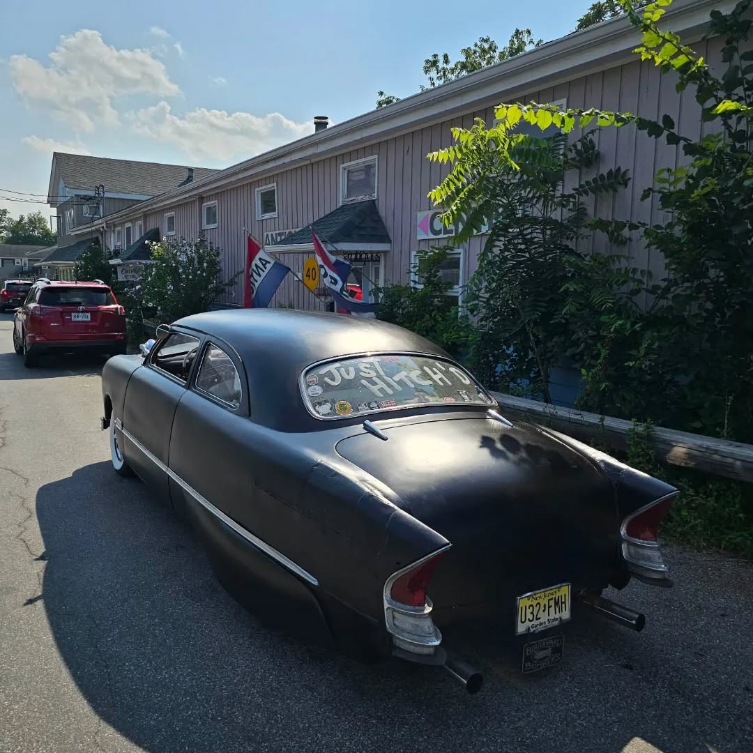 Hot rod honeymooners stopped by Mod-Tiki Market at the Montgomery Antique Center on the way back from Milltown Hot Rod Rocknroll Weekender! @modtikimarket @montgomeryantiquesny @lance_milltown_ferrell
