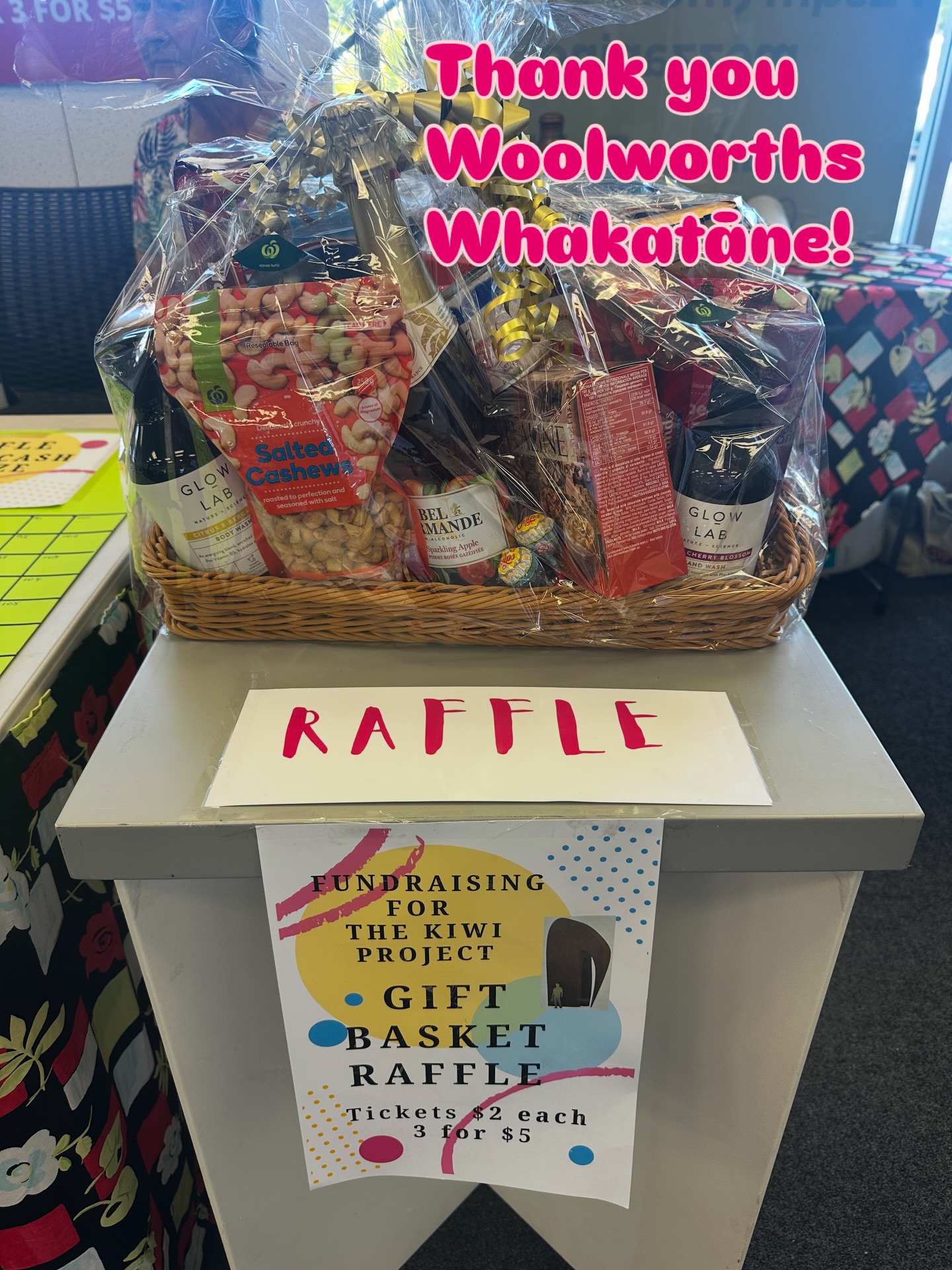 Huge thanks to @woolworths_nz Whakatāne for their generous donation to the Arts Collective Whakatāne gift basket raffle! 🤩🙏