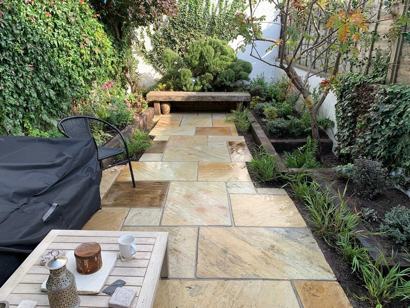 Love these tiles and love this garden I designed 🌱
#plant #wood #landscape #tree #flowerpot #trees #iloveplants #plants #plantlover #landscape_joy #landscapelove #tree_love #gardendesign #tiles #bench #ivy #follow #like #gardeninspiration #tea #candle
