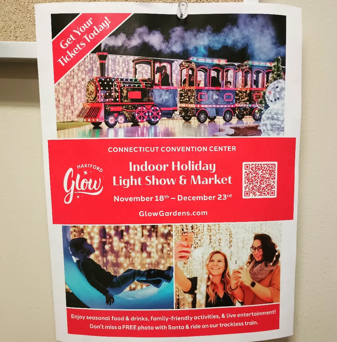 The holiday ☃️🎄season is quickly approaching & Glow is coming back, bigger and better than last year!
Yesss, I will be vending with new items in store 👀.