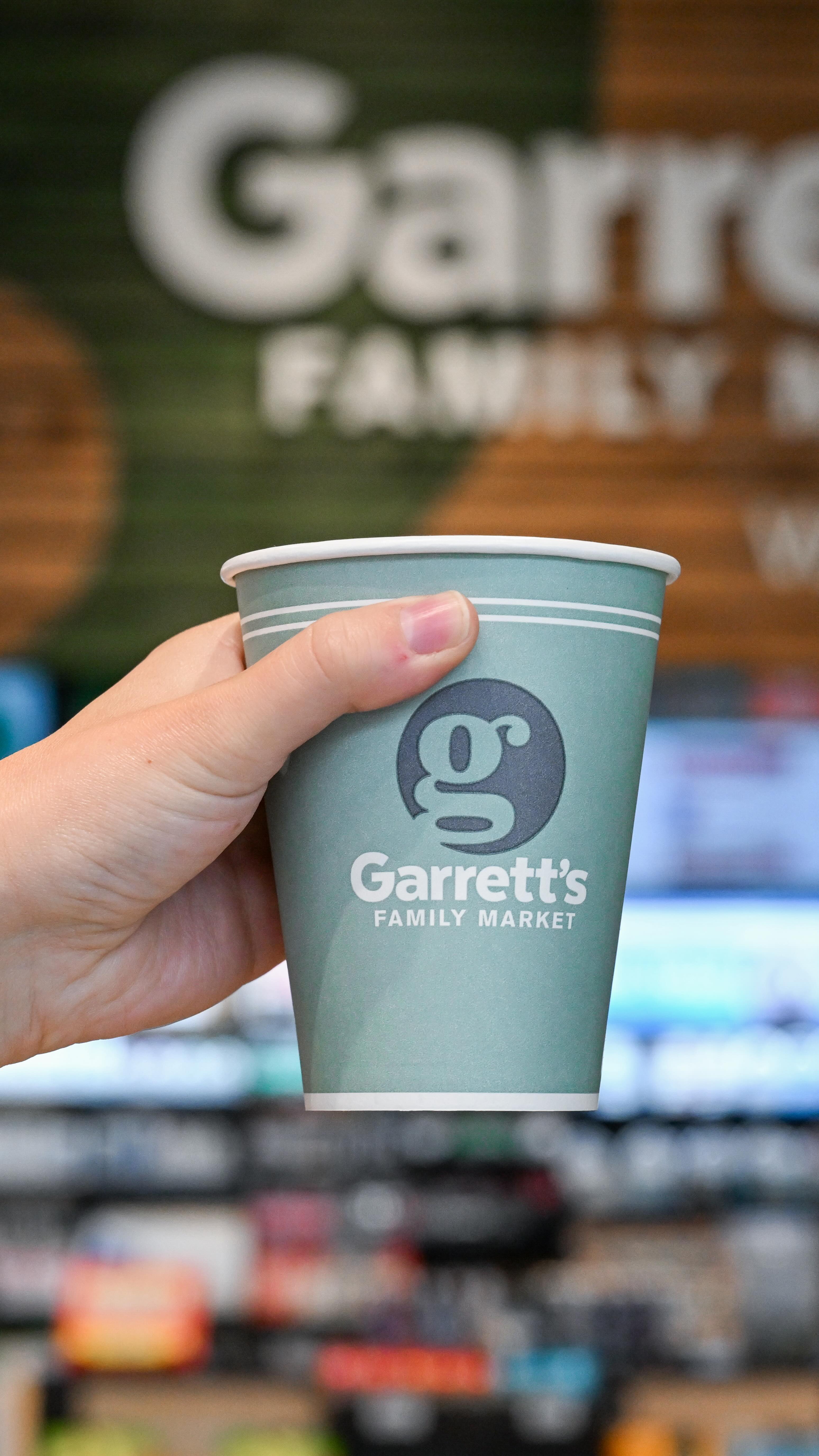 ☕️ on repeat at @garrettsfamilymarket.
Reel created for #BlueSevenClient | @garrettsfamilymarket
#bluesevenstudio #blueseven #photography #bostonsocialmediamanager #videography #reelvideographer