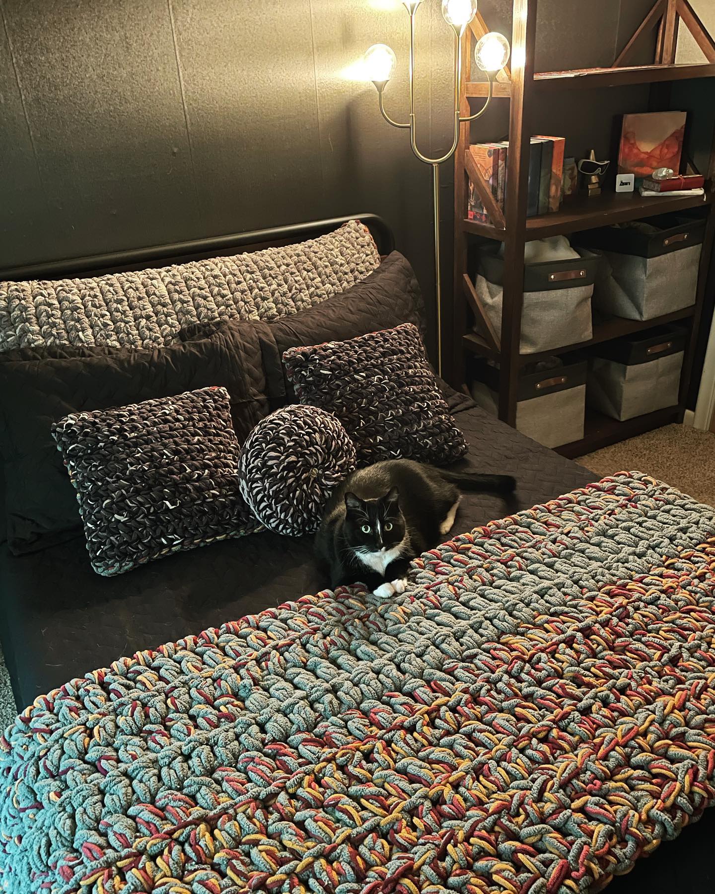 Pillows, blankets, and more!
The best things in the world are handmade, cozy and readily available.
~Link in bio~
#bashiescustomdesigns #bernatblanketyarn #handmade #homedecor #cozy #bedroom #customorder #gifts #inspiration