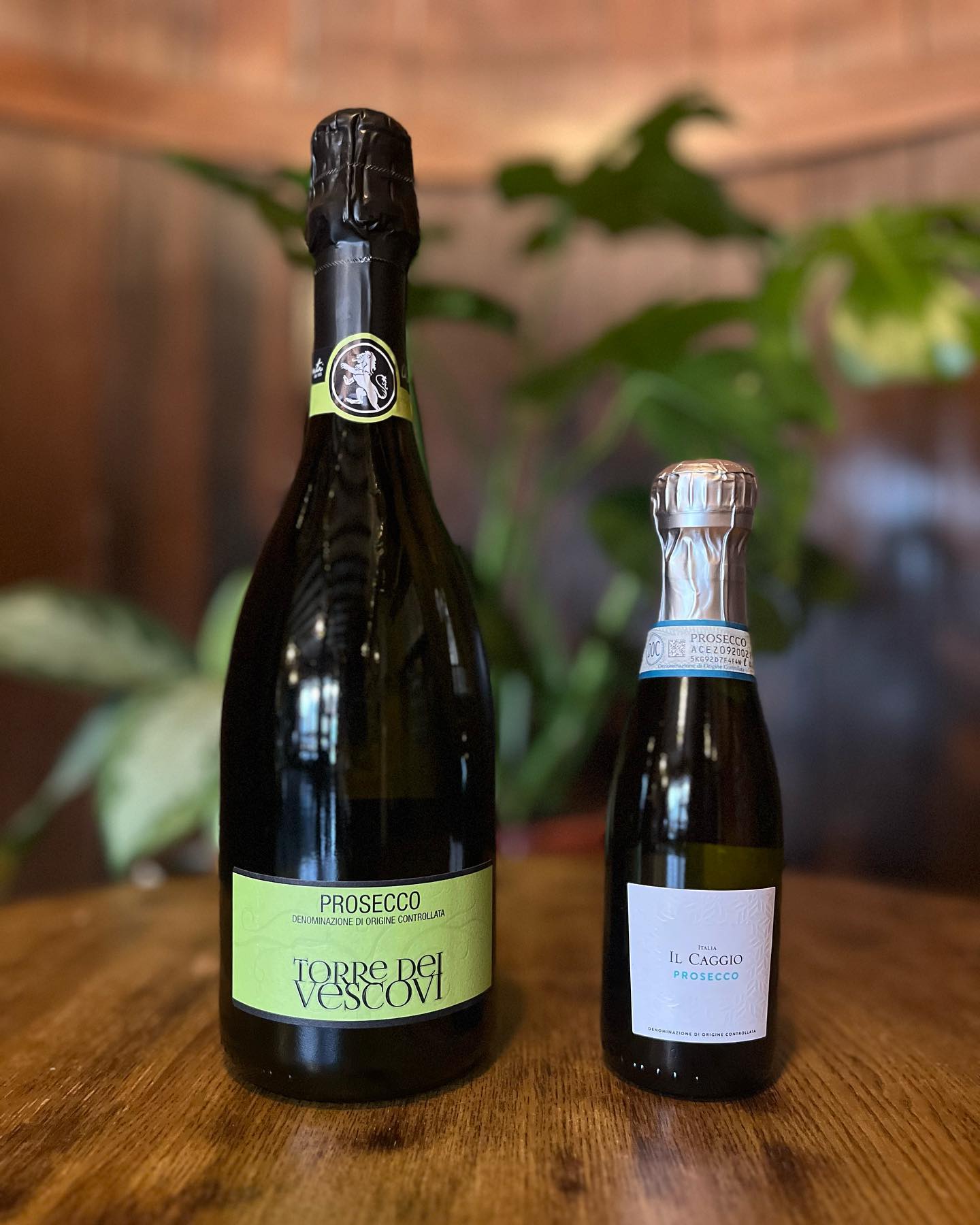 Fridays are for fizz 🥂
#weekend #friday #friyay #fizzfriday #prosecco #pub #lewes #weekendvibes #harveyspub #traditionalpub #lewes #eastsussex