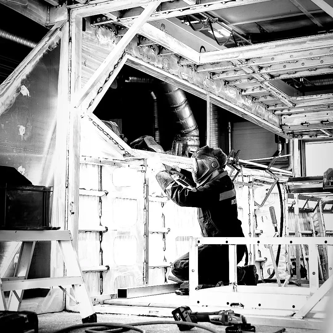 - Brizo Yachts BY40SC -
📸 @tr3_media
#brizoyachts #brizo #aluminiumboat #aluminumyacht #fastyacht #volvopenta #mercurymarine #garmin #luxurytoys #luxuryyachts #monaco #cannes #mediterranlifestyle #bigtoys #bigboystoys #mercurymarine #gentlemanschoice #gentlemansride #madeinfinland