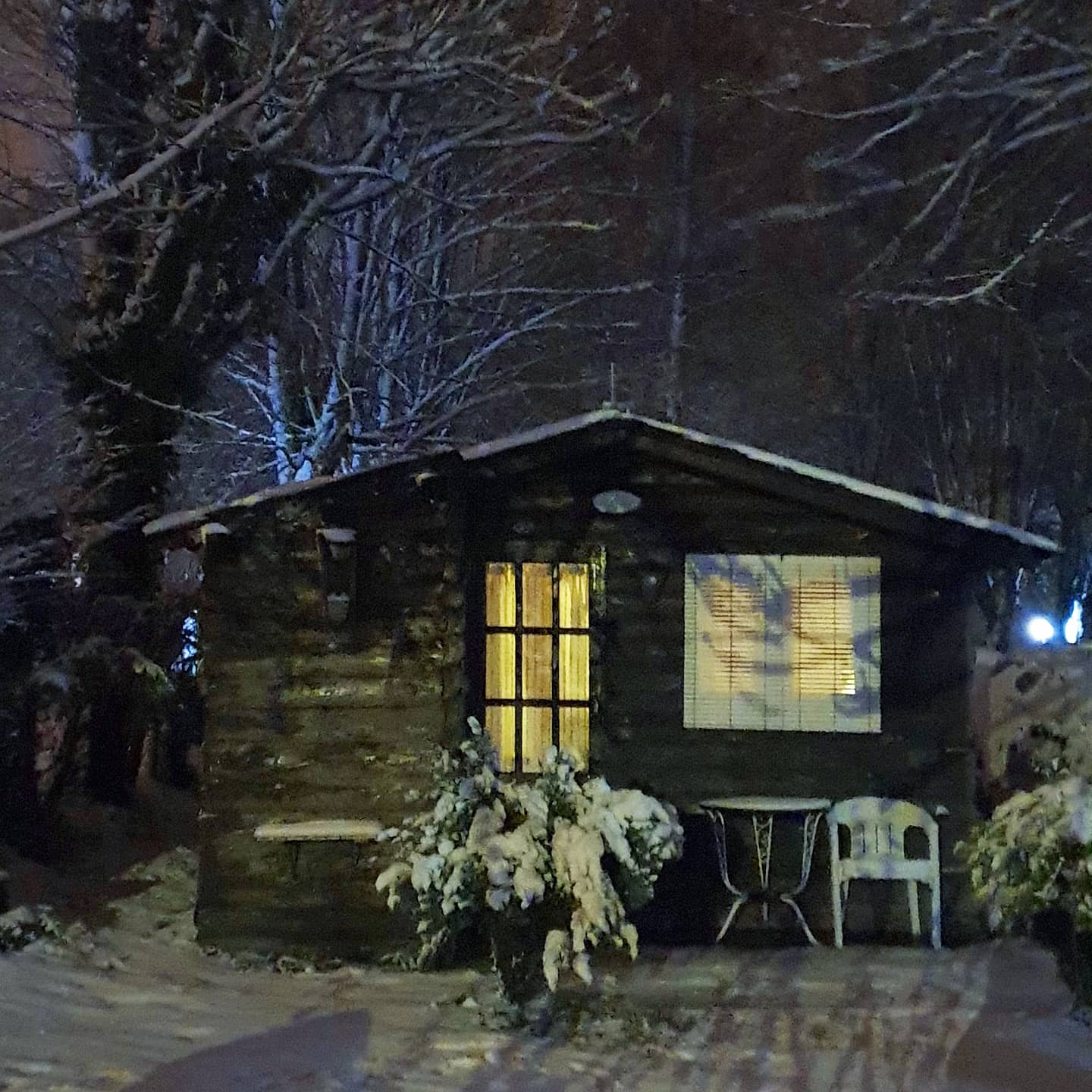 Te imaginas una casita en medio de la nieve sólo para ti.. y quien tu quieras 😉??