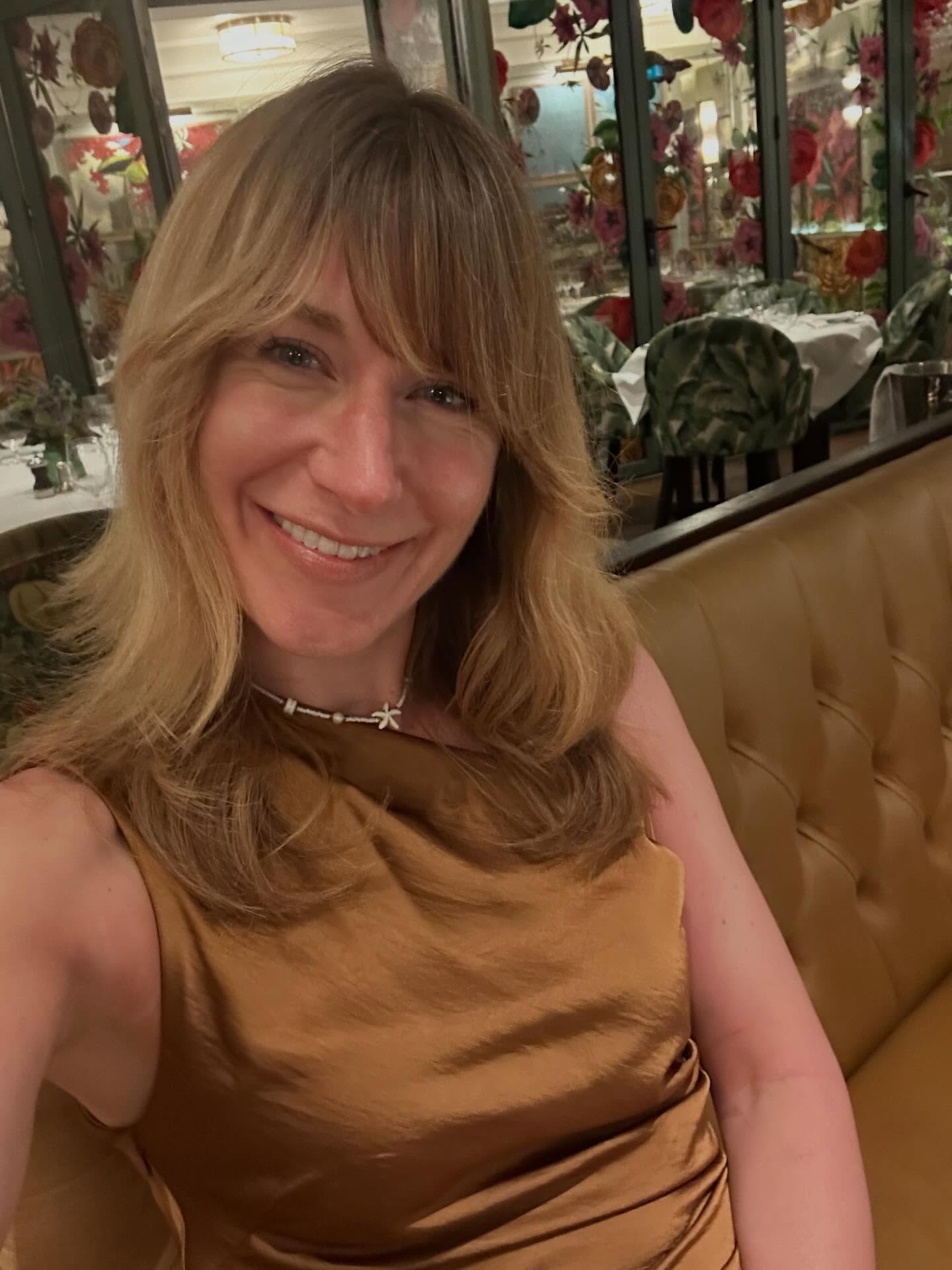 FEBRUARY GIGS ❤️✨🎤
We did it! We got through January and now the fun begins.
With lots of gig meetings booked over the next week I’ve been easing myself in gently but rest assured it’s now full steam ahead, watch this space. Gig dates below with others to follow.
As always love you all and thanks for the support.
Sarah x
Saturday 7th February 7-9pm
@brewdogmiltonkeynes
🎤🎸🎸🥁
Wednesday 11th February 7-10pm
@the_ivy_collection St Albans
🎤🎷
Saturday 14th February Valentines Day ♥️ 7.30-9.30pm
@palmmiltonkeynes
🎤🎷
Wednesday 25th February 7-10pm
@the_ivy_collection St Albans
🎤🎷
Saturday 28th February 2-3pm
@off_the_record_mk @willenhospiceretail @willen_hospice @midsummerplace_mk
🎤🎸🎸
.
.
.
.
.
#sarahjonesjazz #jazzsinger #jazzvocalist #february #miltonkeynesbusiness