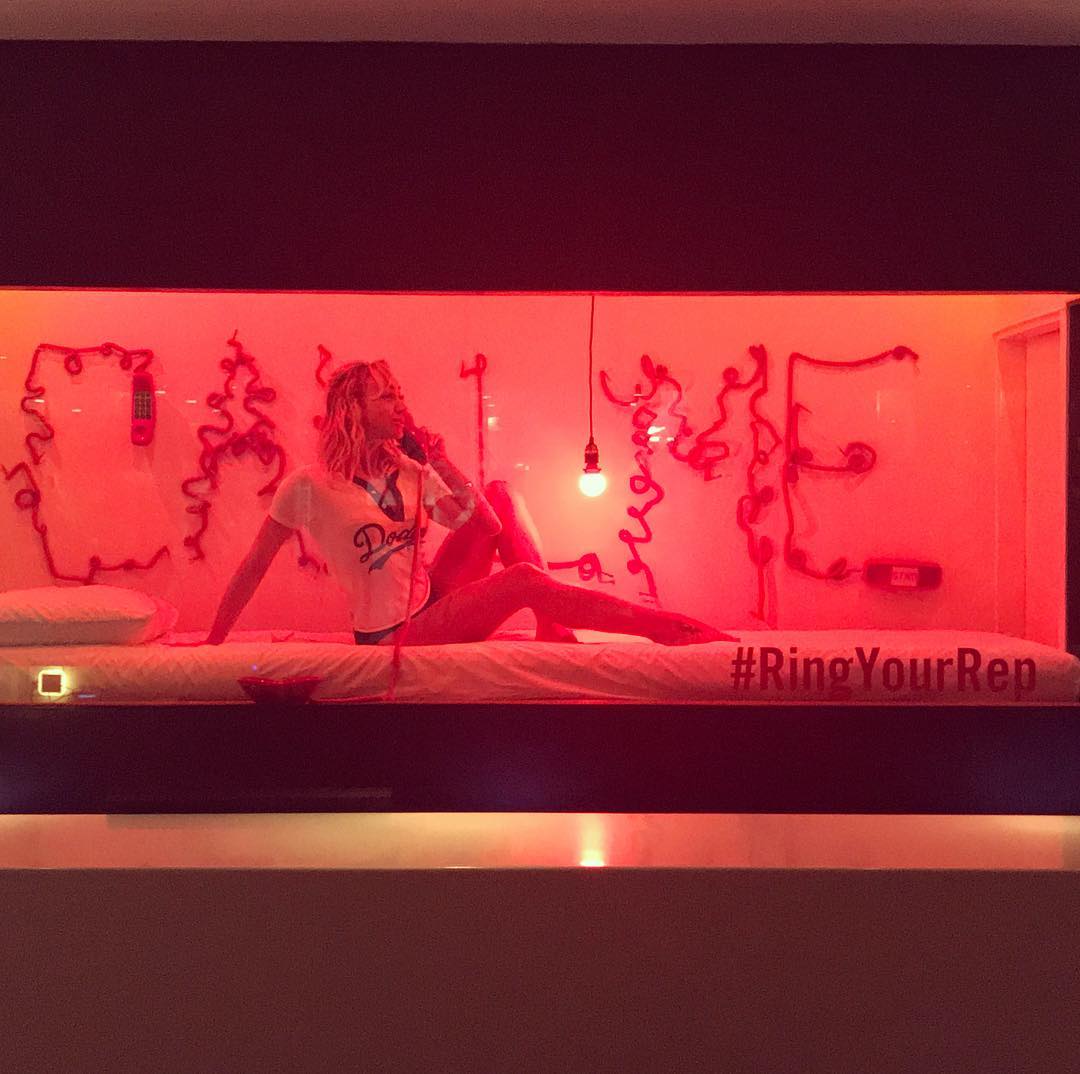 🎶 “May we all get to grow up in a red, white & blue little town...” 🎶 Thank you to all the Veterans who have given us the freedoms we #thrive under. @floridageorgialine