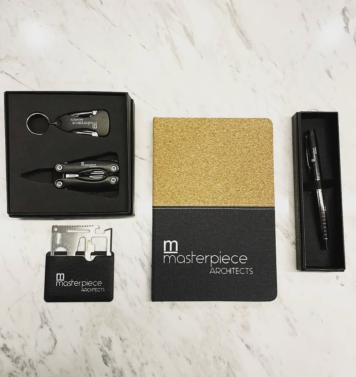 Branding for clients and colleagues
#branding @uvuyogroup #design #corporategifts #masterpiece_architects