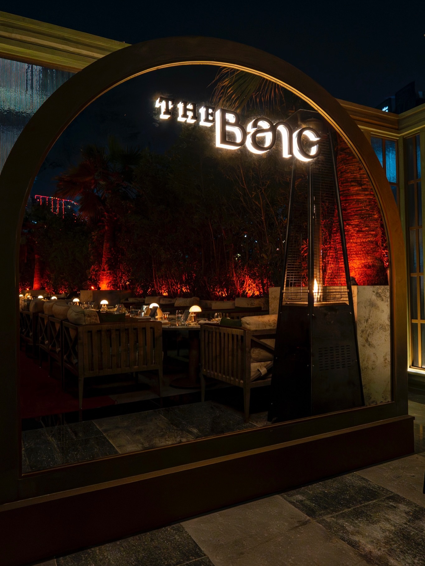 Grateful beyond words for everyone who joined us at the Aeras Aviation dinner following MRO ME.✈️
Your presence, energy, and support made the evening truly special.🤍🥂
A heartfelt thank you to Aeras Aviation for trusting me once again to host your event, it’s always an honour to be part of your journey. This dinner marks one of many collaborations, but a particularly meaningful first for Eveative.
Here’s to continued partnerships, new milestones, and many more memorable evenings ahead. ✨