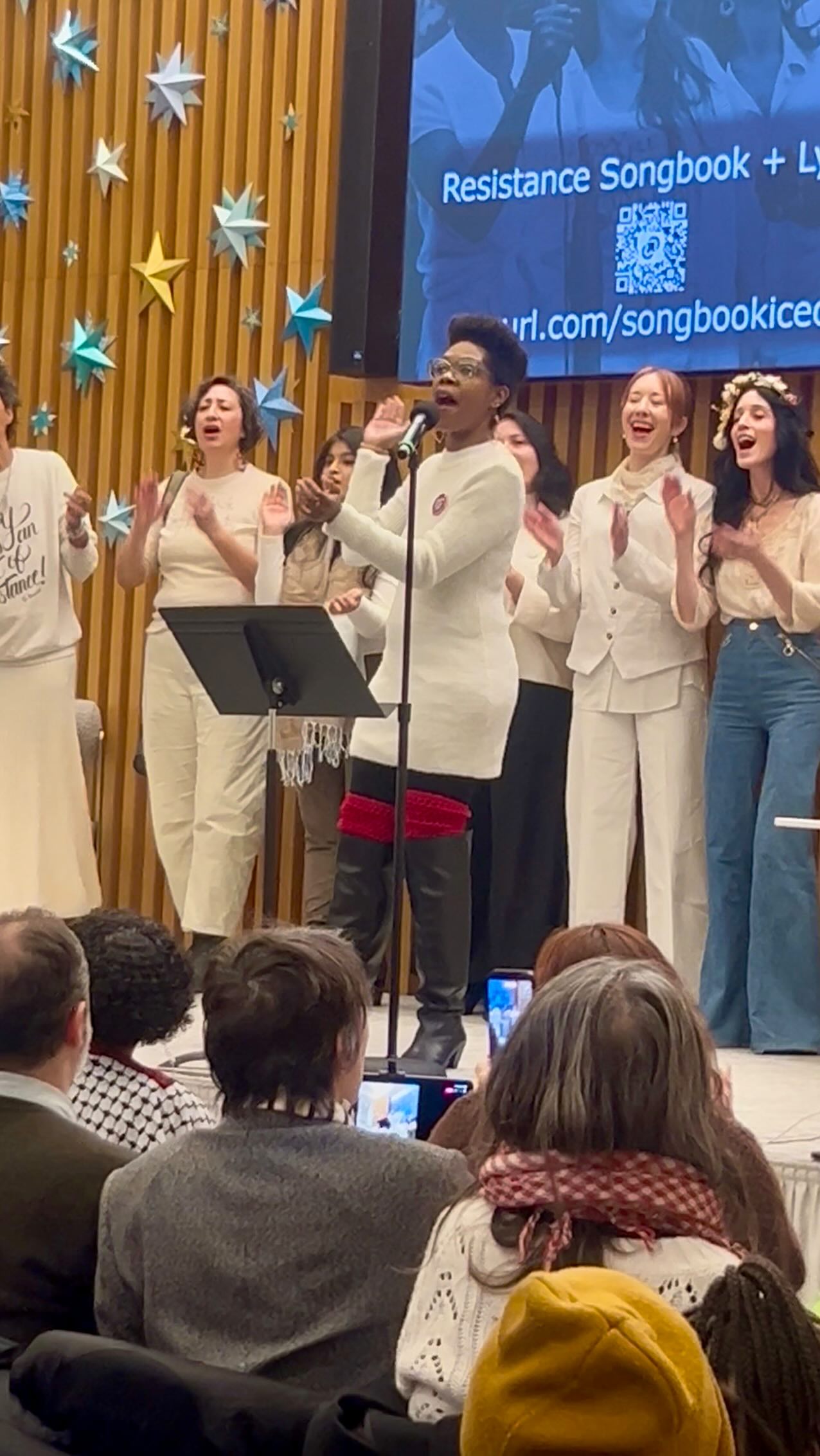 From the sanctuary to the streets, this is what it’s all about! The first ICE Out Sing-In from @resistancerevivalchorus, @middlechurch, and @intrfthalliance was packed, but that didn’t stop folks from singing in the streets.
Middle Church was at capacity, with nearly 500 folks crammed into overflow rooms on five floors. But then something very special happened: Everyone who couldn’t get in stayed anyway, and sang along with the songbook from the sidewalk outside. Some people even came out of their apartments to join. Some 300 more from across the country watched along on the livestream (archived at the link in RRC’s bio).
Thank you to Nia Alvarez-Mapp of @handsoffnyc and @commoncauseny who spontaneously helped lead the stalwart sidewalk crew for a few songs, including “Ain’t Gonna Let Nobody Turn Me ‘Round,” heard here in the church and then from the street, where nearly 150 people gathered at one point.
You can learn the lyrics and more about the song’s history at the Resistance Songbook link in the chorus’s bio, and you can sign up for info about the next Sing-In at the form there, too. Hope to see you there. ❤️
