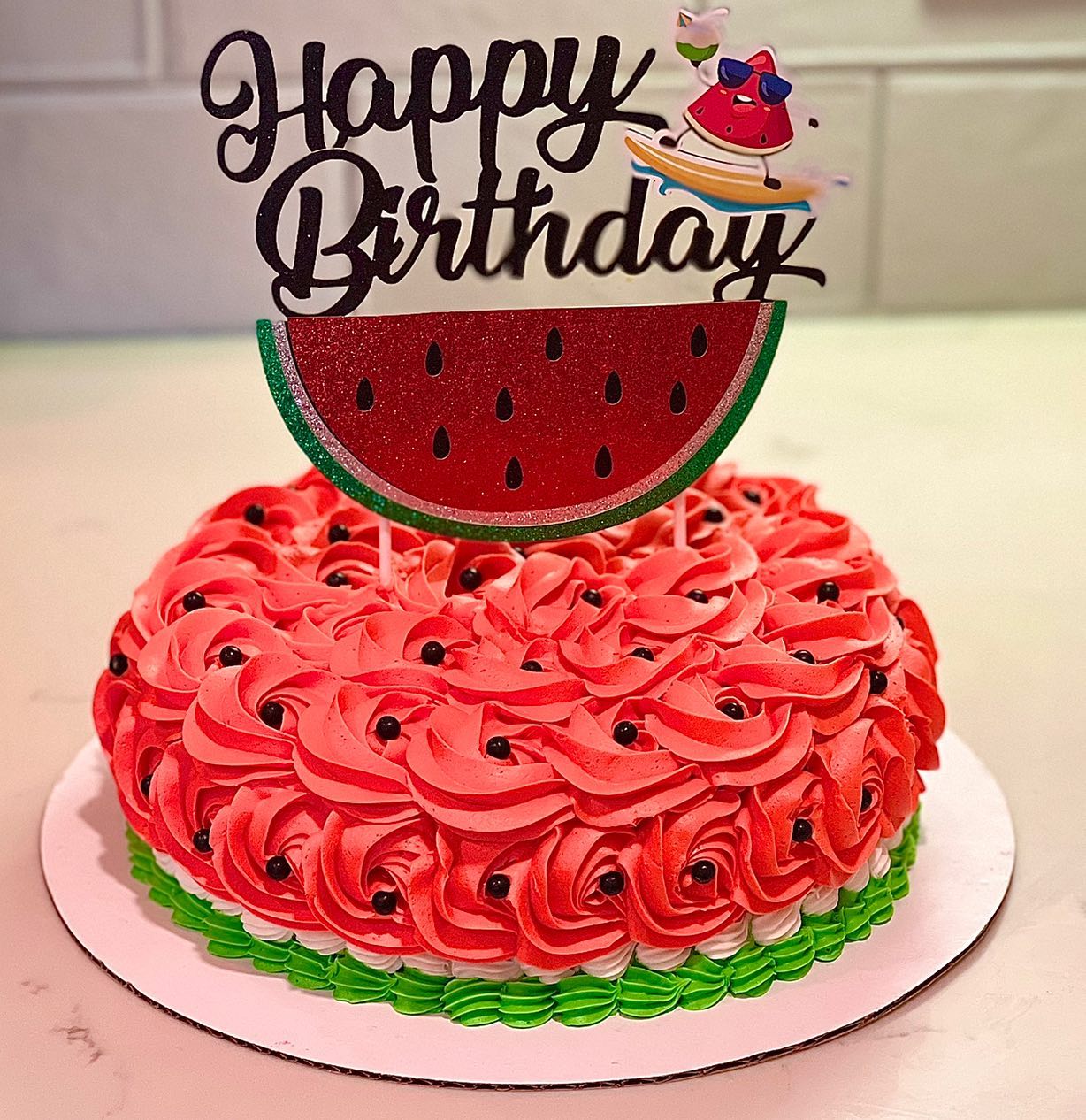 Vanilla Kake w/ buttercream icing Watermelon theme Birthday Kake!!!!
Last post, Thanks sis!! Hope they enjoyed it!!