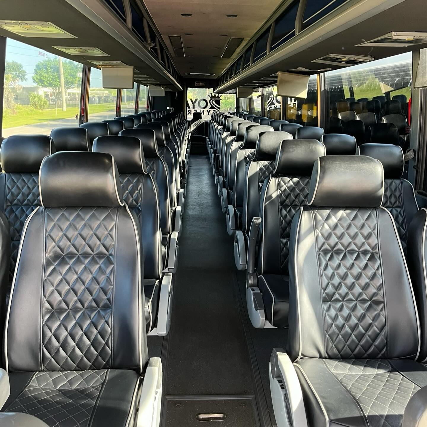 Ride in comfort and style with Royal Synergy Charter Buses, your trusted partner for group travel across Central Florida! #RoyalSynergy #OrlandoCharters #GroupTravel