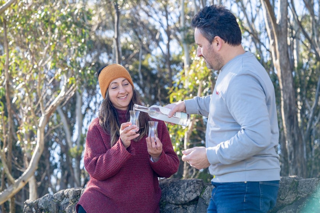 Because good spirits deserve good company! Pair the smooth & vibrant aniseed notes of Anison with sunshine, a few gourmet Mediterranean snacks and someone special for an unforgettable summer picnic 🧺
Free Shipping AUS wide for online orders of 2 bottles or more.
.
.
.
.
.
#awardwinningspirits #macedondistillery #anison #boutiquedistillery #ouzo #arak #raki #daylesfordmacedonranges #daylesfordmacedonlife #macedonranges #macedonrangesfoodies #melbournefoodies #macedon #romsey #lancefield #melbournebartender #melbournecocktails #awardwinningspirits #handcraftedspirits #aniseed #foodpairing #summerpicnic