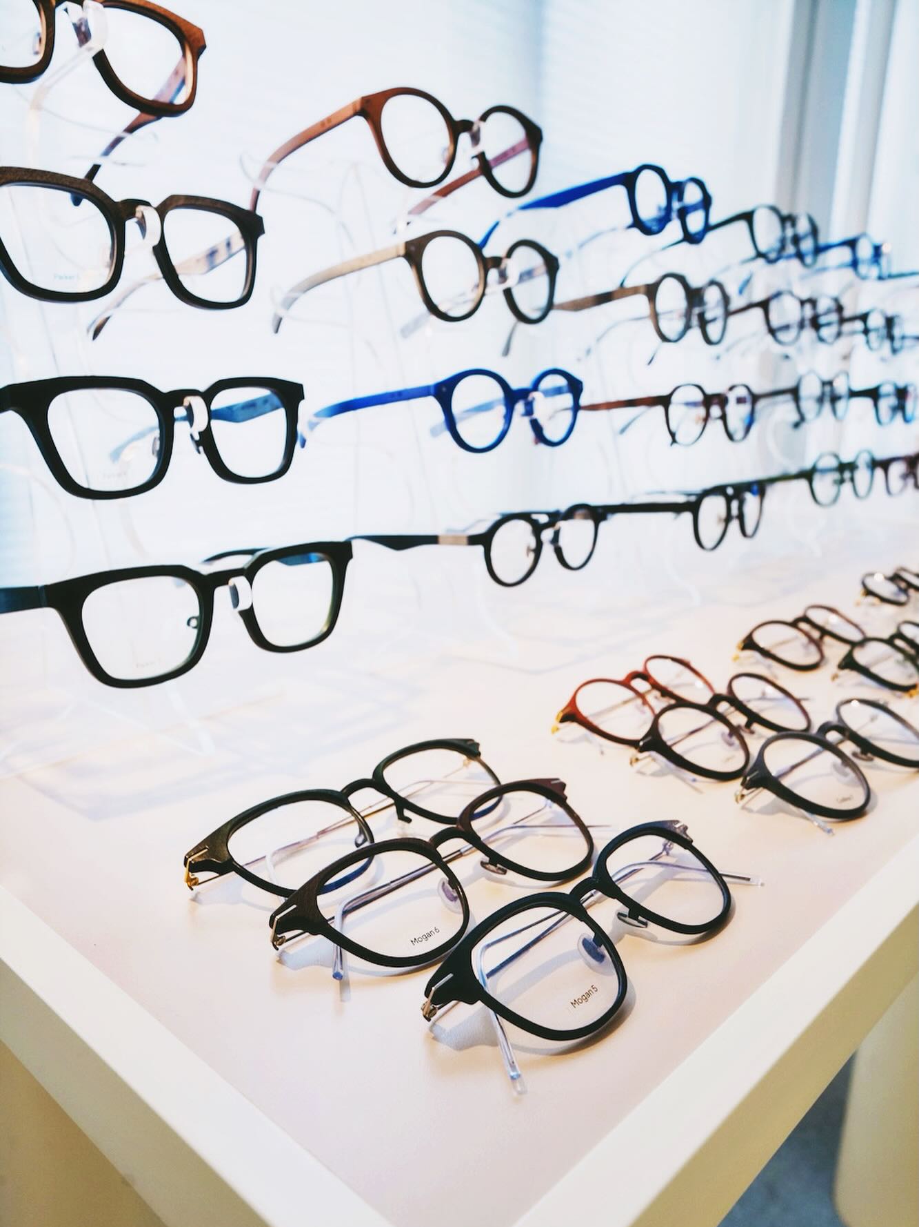 This month marks a groundbreaking chapter for Breezm, and a new direction for how eyewear is experienced, chosen, and purchased from anywhere you desire. (Yes, anywhere!) Hint: your couch counts.
Highly recommended by AHC. 👓👀 @breezm.global