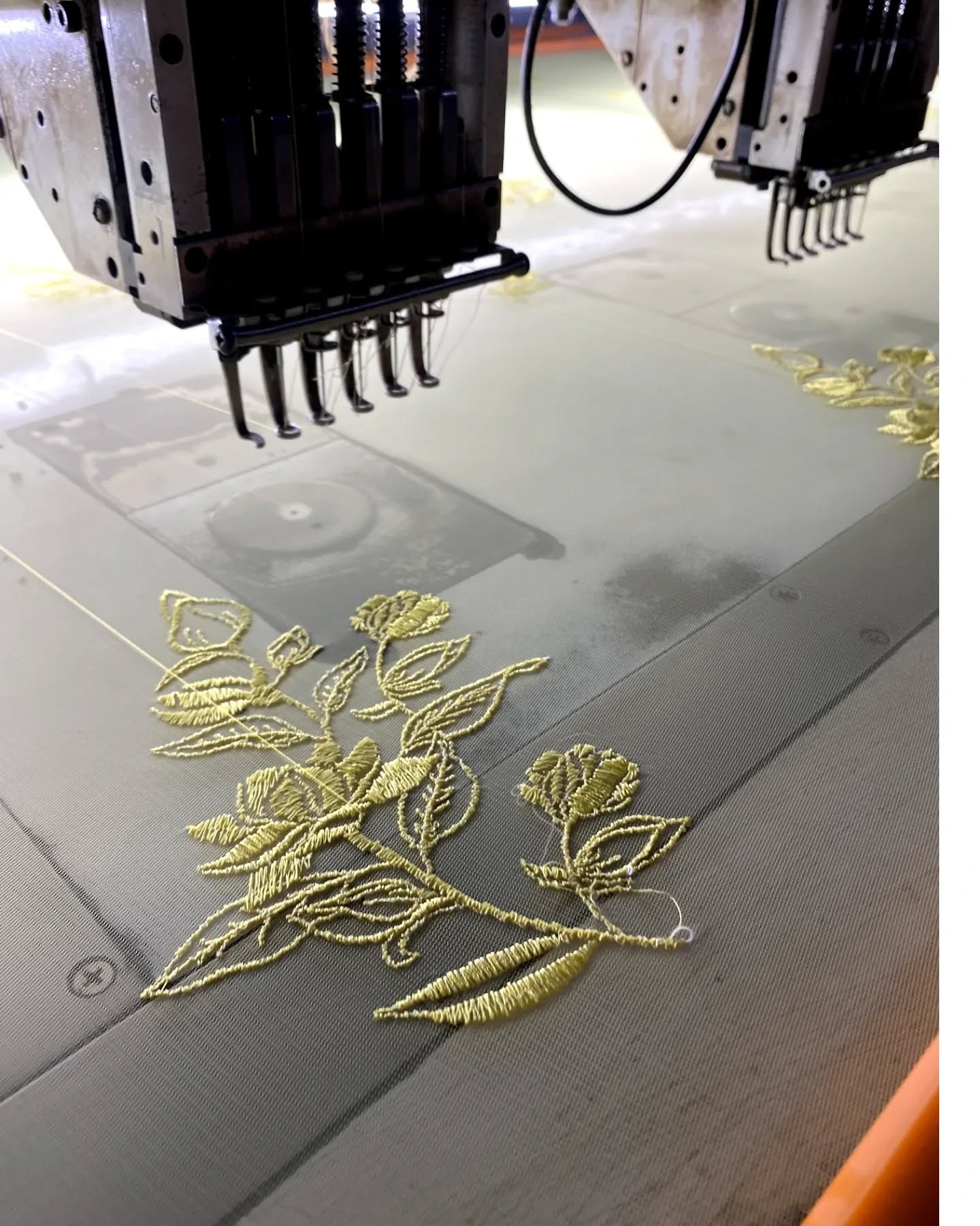 Net Embroidery Dress Material 🍁 👗
#embroidery #dress #dressmaterial #design #fashiondesigner #bajinternational #yellow #dresses