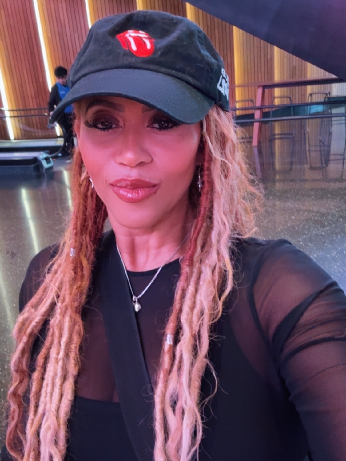 Weekend recap that hit every note 😂🎶
Saturday night laughing until my face hurt at the Katt Williams comedy show. Then on Sunday slowing it down at a brewery with good drinks and Kristen Merlin absolutely crushing it live.
Comedy, music, and good vibes only. Would 10 out of 10 do this weekend again. 🙂↕️👏🏾