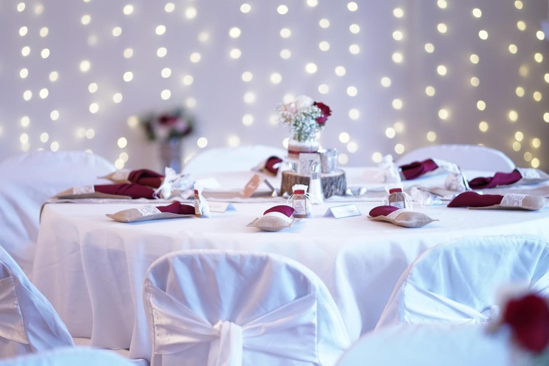 The winner of the All-Inclusive weddings for the 2021 drawing will be held tonight at 5:00, live on Facebook! Good luck to everyone in this years drawing. 😊 🎉 🥳