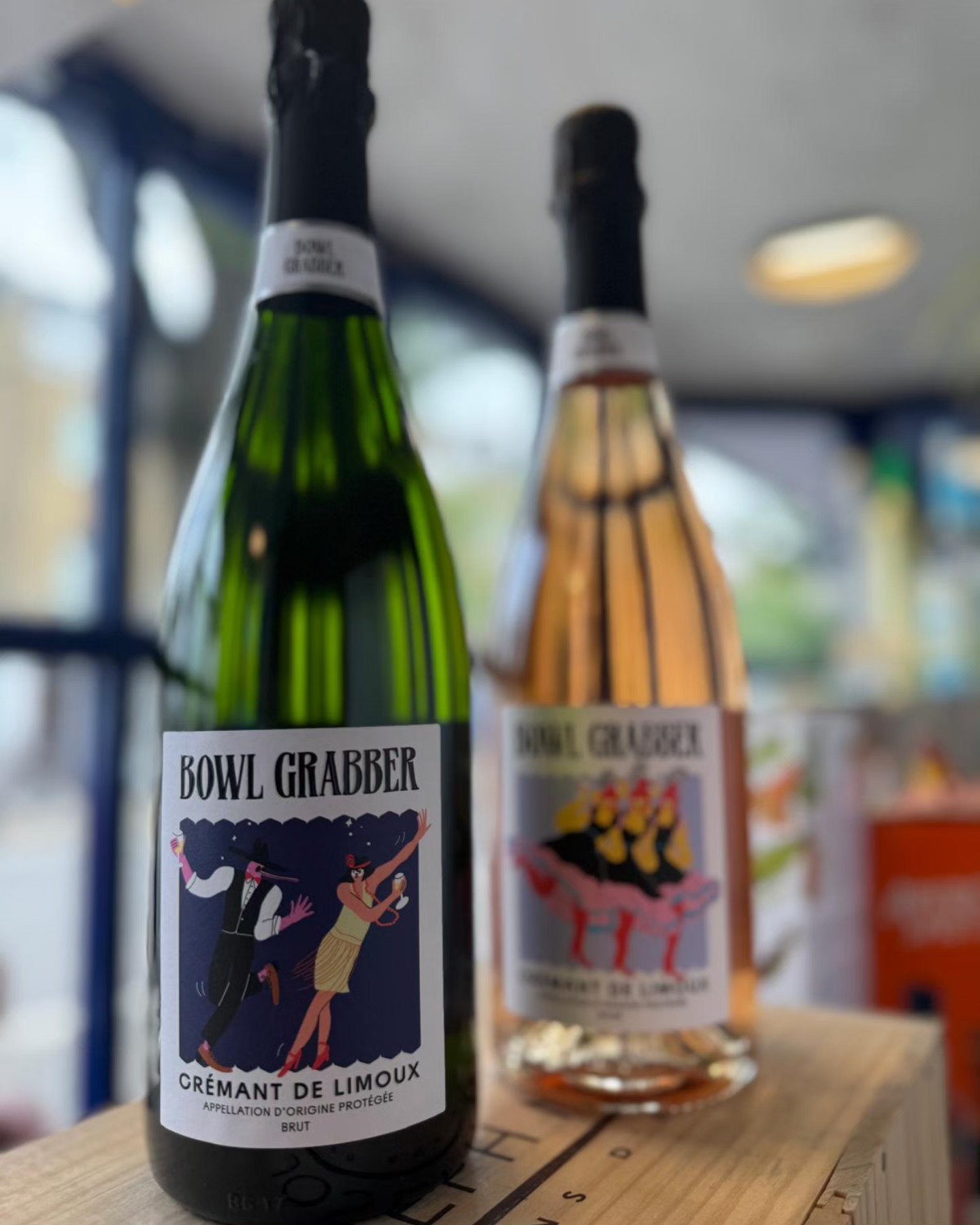 Pop, fizz, fun! 🥂 Say hello to Bowl Grabber Crémant de Limoux – a sparkling French beauty with a cheeky twist. Whether you're into the classic Brut or the elegant Rosé, both bring lively bubbles, crisp freshness, and a whole lot of character. Perfect for parties, picnics, or just grabbing life by the… 🍑😉
✨ Available now at Islington Wine!
#BowlGrabber #CremantDeLimoux #FrenchFizz #SparklingWine #Brut #RoseWine #WineTime #WinesOfInstagram #WineLovers #IslingtonWine #NaturalWine #WineShopLondon #FizzFriday #popfizzclink