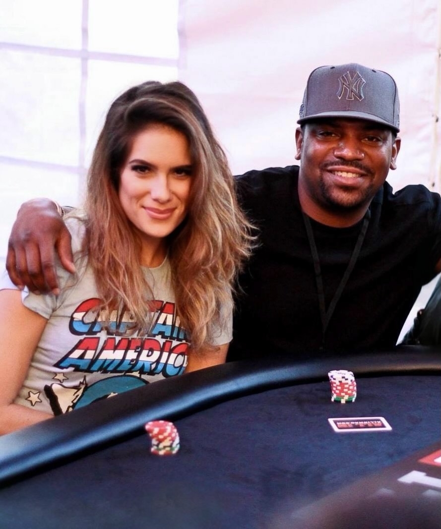 Ghosts of Super Bowls past 🏈 Name this year 👉🏽 Patriots/Seahawks in Arizona — with a buncha top tier gentlemen: baby Philly, Mekhi and MLB + NFL Hall of Famers @warrenmoon1 & Dave Stewart.
@philhellmuthpositivity @traciszy @mekhifromharlem