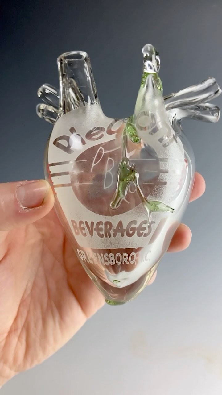 Soda bottle and Valloween launch this Friday at 9am east on my website.
Including this Piedmont Beverage Company heart for all my locals!
I love how clear the writing came out on this one. Now it’s extra sanitized 🔥
#greensboronc #vintageglass #piedmonttriad #oldsodabottle