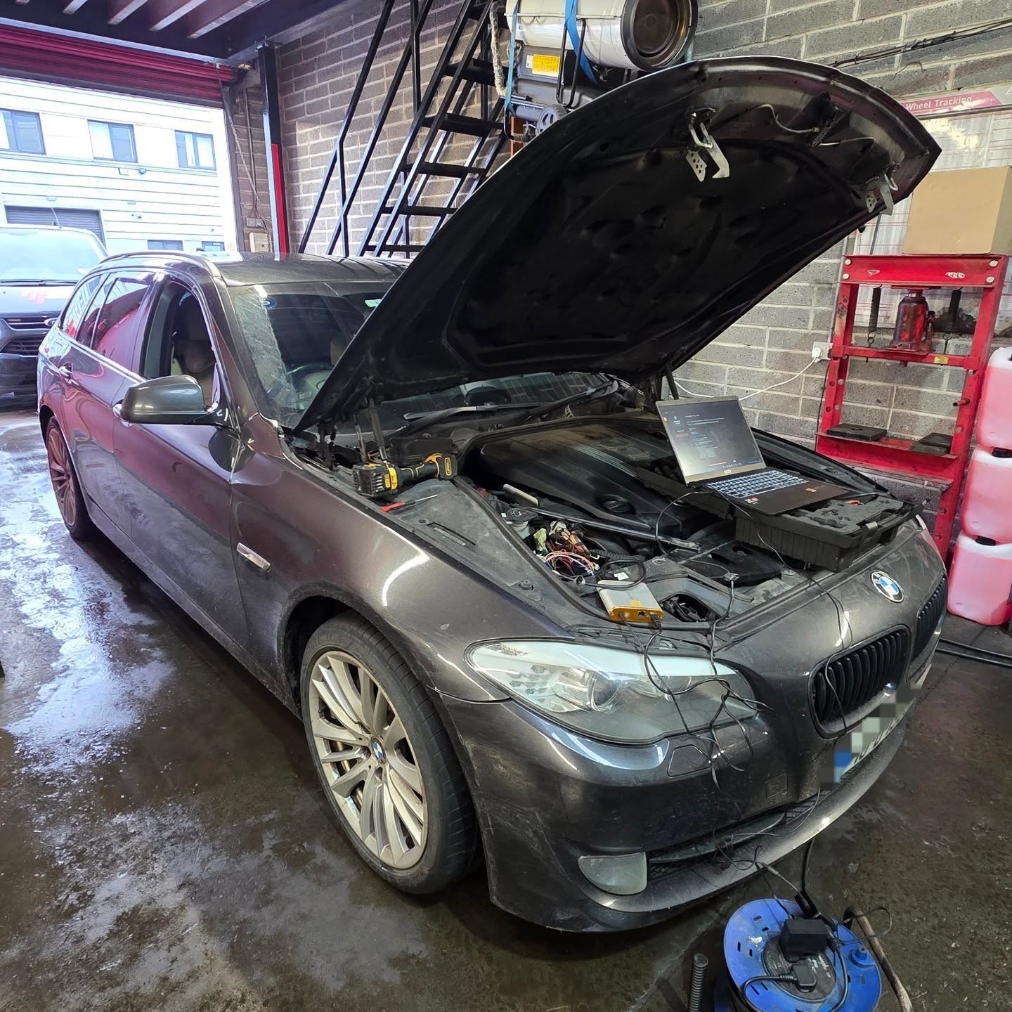 BMW 530d in for Stage 2 Remap 📈💻
📍 BitPerformance – ECU/TCU Remapping
DPF Cleaning
Cars - Vans - Trucks - Agri - Plant
We offer expert services for:
✅ Stage 1 & Stage 2 ECU remapping
✅ Gearbox (TCU) remapping
✅ DPF / EGR / AdBlue solutions
✅ DTC solution & fault code diagnostics
✅ Rev limiter, speed limiter, pops & bangs
✅ DPF cleaning & Engine Carbon Cleaning
🔧 Mechanical work – oil & filter changes, brake pads & discs, general servicing
💻 Backed by professional diagnostics & top tools
📞 085 156 0399
#BitPerformance #ECUremap #DPFsolution #EGRsolution #AdBlueSolution
DieselTuning Stage1Remap Stage2Remap GearboxRemap
MobileTuning MobileMechanic CarPerformance EngineTuning
CarDiagnostics RemapIreland CarCareIreland