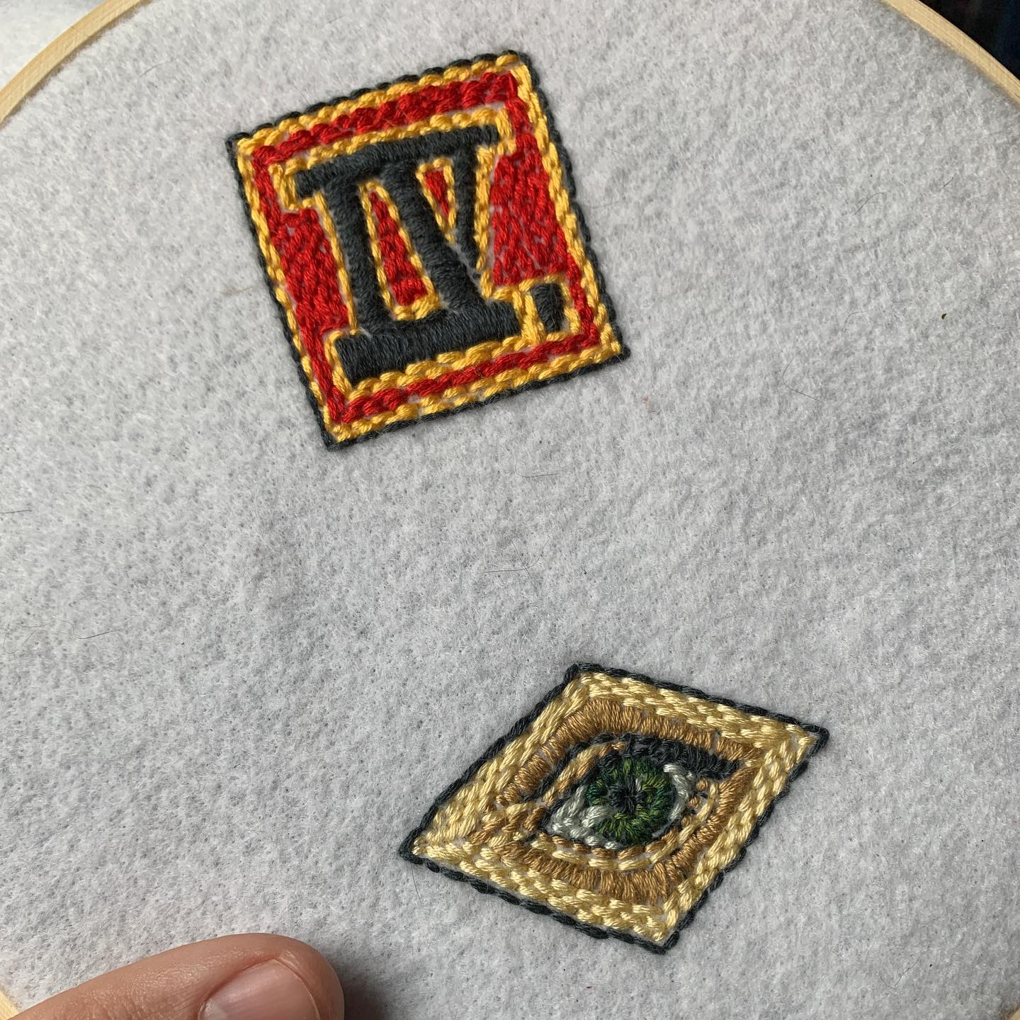 Using the lockdown to try new things, like embroidery. I’m addicted to sewing patches on all my packs, so this opens up a whole new world. .
.
#embroidery #embroidered #fourpoint