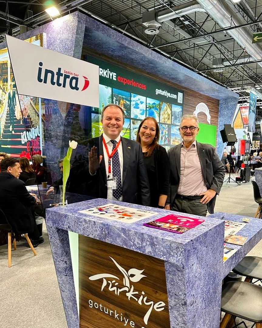 Como el mejor DMC de “España -> Turquía”, le ofrecemos muchas nuevas opciones de viaje con el orgullo de nuestros 42 años de experiencia. ¡Ven a nuestro stand en @fiturmadrid
📍 Estamos en el pabellón 4, stand 4C04 de #FITUR2023
@ifema_madrid @intraworld1980 @goturkiye
@avoristravel @travelplan.es @catai_viajemos @bttbpremiumes @bttbpremiumpt @soltouroficial @bthetravelbrand @bthetravelbrandportugal @mapatours_viajes @tuispain
#ifemamadrid #fitur #fiturmadrid #viajeturquia #goturkiye #fitur2023