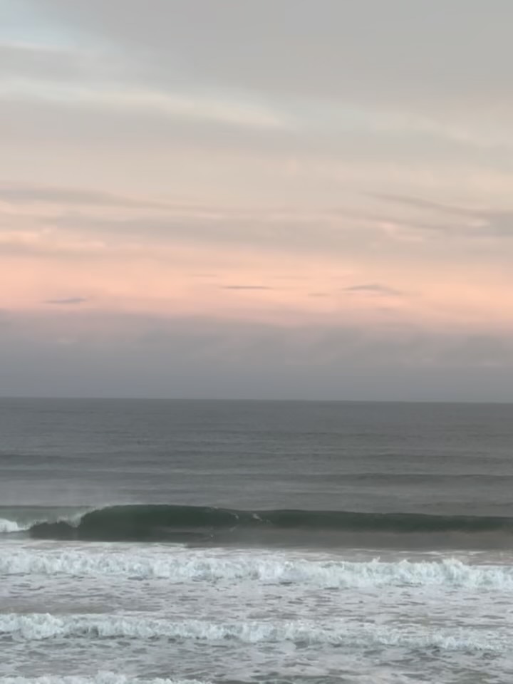 Looking back at the past seasons fills us with gratitude — and we’re beyond excited for the season ahead.
We can’t wait to welcome you back to Viking Surf House.
Accommodation, surf lessons, and surf camps are already open for booking on our website 🙏🏄