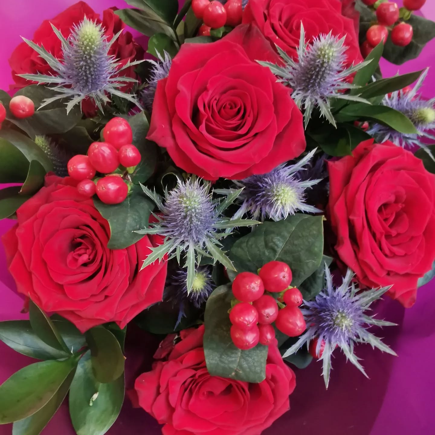 'Thorns and all' is now available to order on my website❣️
20% off with code 'SHOPLOCALPLUS' on all orders made before Saturday 10th!
Min spend is £40
Can collect from me for free or opt for local delivery which is £7.50 ❣️
#lovelanguage #valentinesday #newmaldenshopping #shoplocal #shopfresh #supportsmall #sayitwithflowers #loveisintheair #redrosesandthistles #thornsandall #afloralaffair