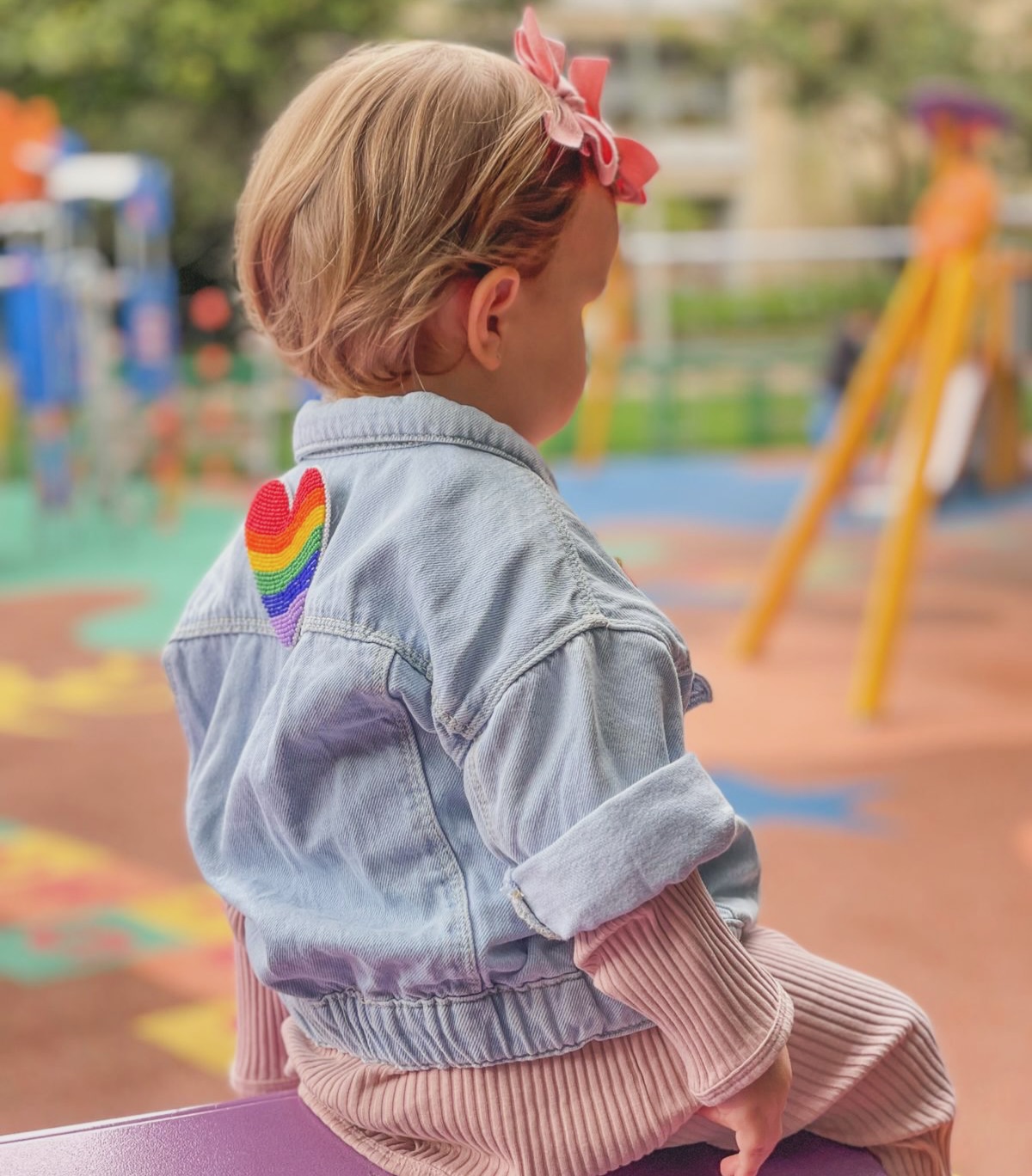 Así es como se puede ser cool desde chiquita 😍😍😍.
.
Muchos no son tantos.