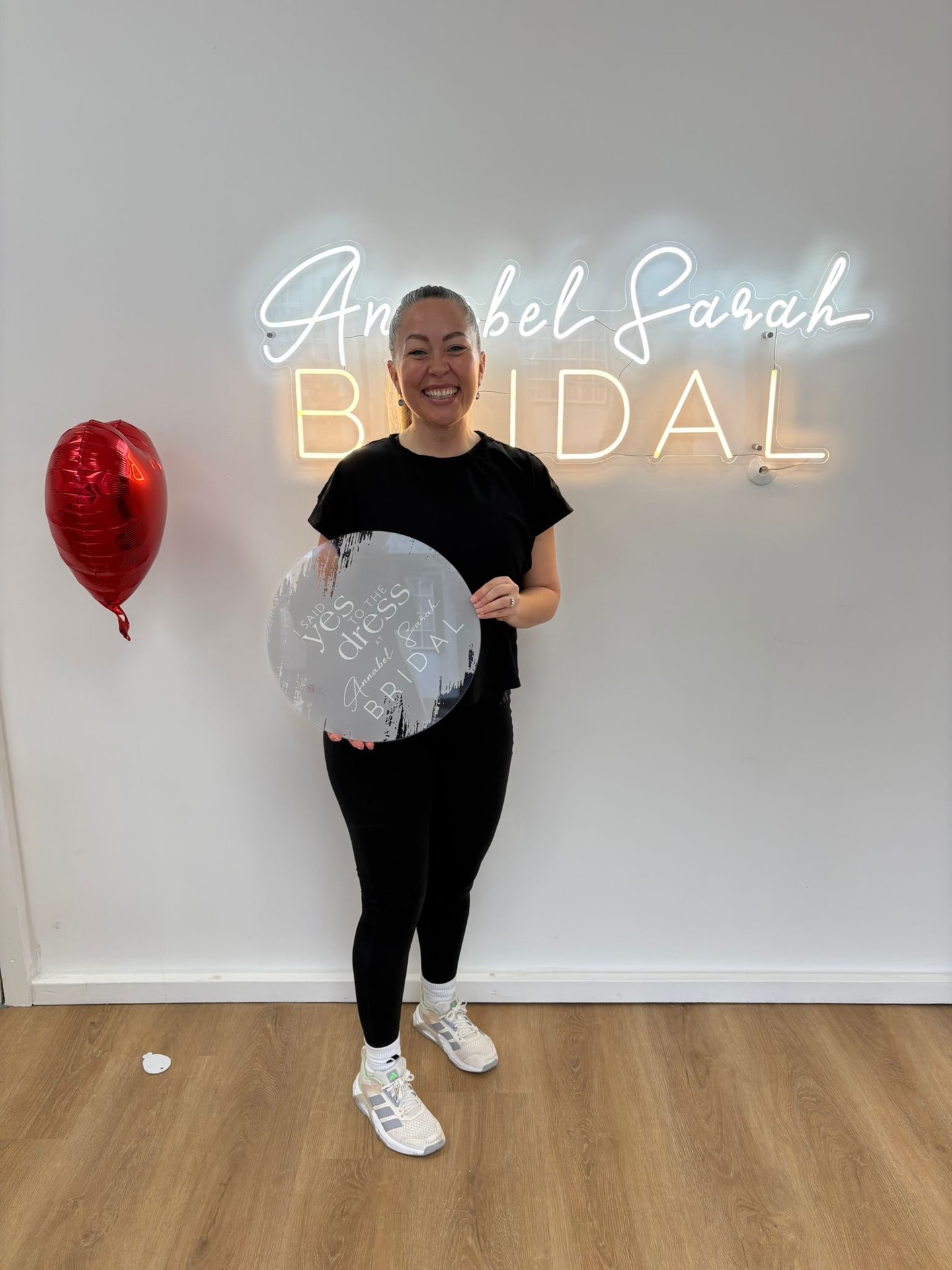 J E S S I C A
She said YES! 🤍 Yesterday we welcomed bride-to-be Jessica, who found the most incredible dress for her winter wedding. She looked absolutely beautiful, and we’re so excited for her big day! Counting down to summer when your stunning gown arrives. Congratulations Jess!
#bride #bridetobe #bridal #bridalinspiration #wedding