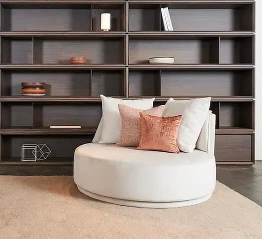 Our GUETAN double lounge sofa creates instant cosiness 🤩. Customise your fabric and make it completely yours.
#interiordesign #furniture #interior #interiorstyling #elix_home