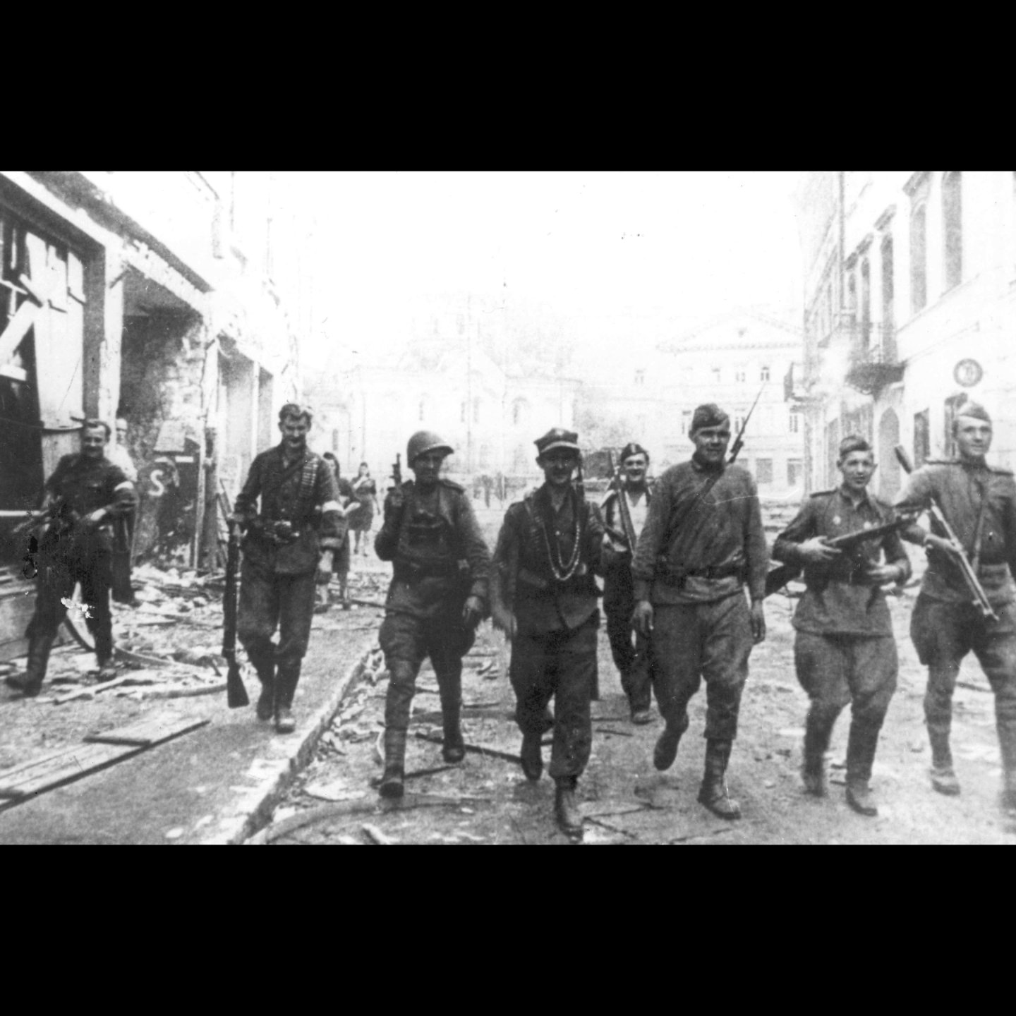 July 15, 1944: the Soviet Red Army 1st Belorussian Front reaches the Bug River the former 1939 Nazi/Soviet border in Poland. This makes the Red Army only 150km from Warsaw. Giving the Armia Krajowa Polish Home Army even more confidence to make a stand to rise up against the remaining Nazi German Wehrmacht and SS forces.
July 16, 1944: The Red Army liberate/capture Białystok in Eastern Poland. 3 years before Nazi SS Einstazgruppen Police Order locked 600 Jewish Poles in the Synagogue, killing them all. Now, the Red Army has liberated them only to have non-communist Poles and Jews persecuted by the Soviet NKVD. This also brings the Polish Home Army to debate whether to wait for the Soviets or fight the SS in Warsaw, Lublin, and other remaining strongholds and wait for Soviet reinforcements.
July 17, 1944: Nazi behavior becomes erratic due to paranoia of Poles rising up and Soviet impending Red Army attack, so the SS Garrison and Gestapo in Warsaw starting rounding up able bodied Poles and deporting to Germany and executing fighting age males. The AK began drawing up coordinated plans for the Uprising, which is just over 2 weeks away
Photo above is Polish AK Home Army soldiers and Soviet Red Army soldiers on patrol in Wilno (modern-day Vilnius Lithuania) in mid-July 1944. Summer 1944 is the wildest few months in the entire war and probably history of the world. The fate of Wola, Ochota, Warsaw, and Poland is determined in these few weeks of July 1944.
.
.
#Poland #History #Warsaw