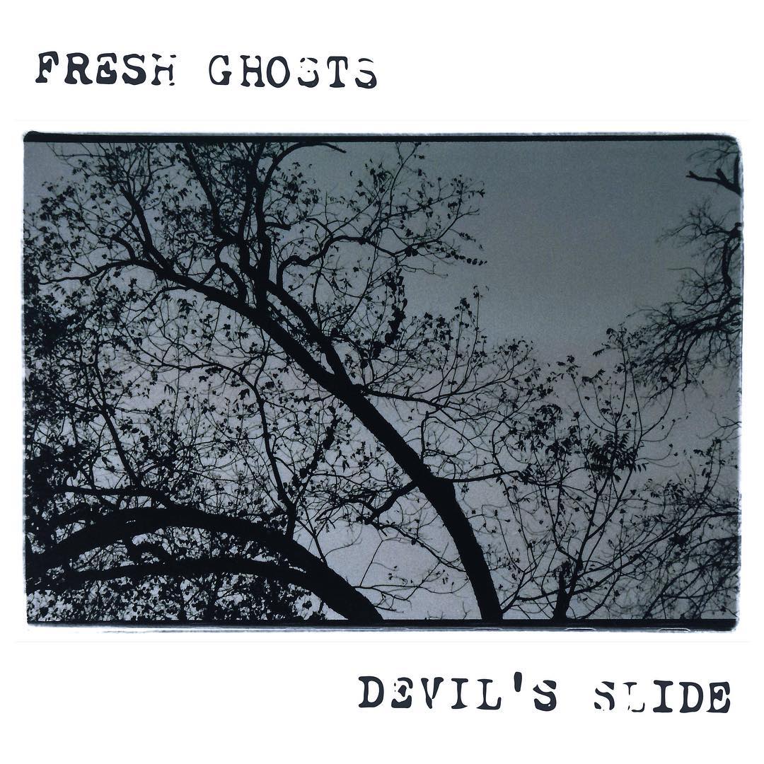 First single by #FreshGhosts released on Bandcamp today at freshghostsTX.bandcamp.com! Recorded and mixed by Alex Hastings here at @mockingbirdsoundrecording.
#recordingstudio #FreshGhosts #dentonmusic #dfwmusic #americana #rockandroll #twilightamericana #groovy