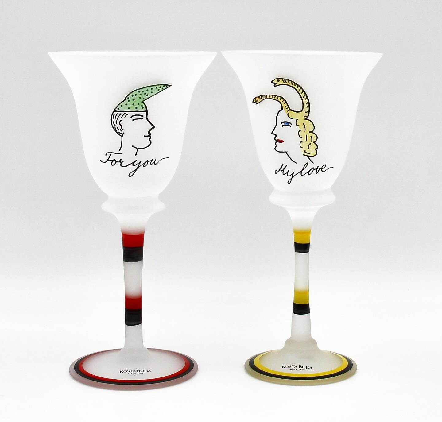 KOSTA BODA “Love” series ❤️
Designed in 1989 by famous Swedish artist Ulrica Hydman-Vallien (1938-2018). Functional decor or pieces of art, these unique handcrafted glasses and paperweight are for the seasoned collector or ‘just because’…❤️