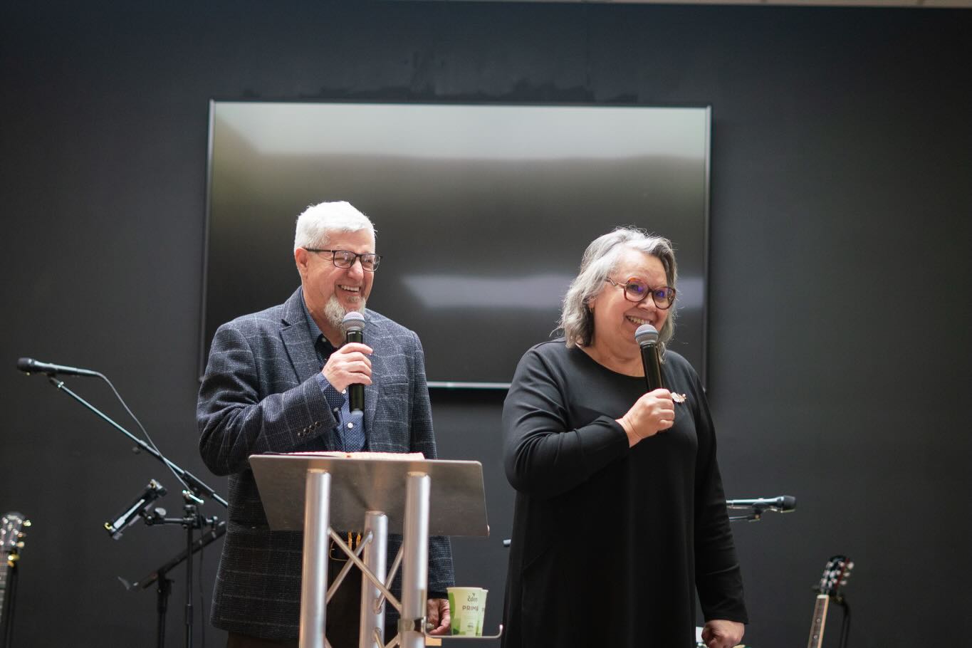 Sundays are so special with family 🫶🏻
We loved having Marius & Roxanna with us from Romania and are so blessed by what they brought to us 🔥