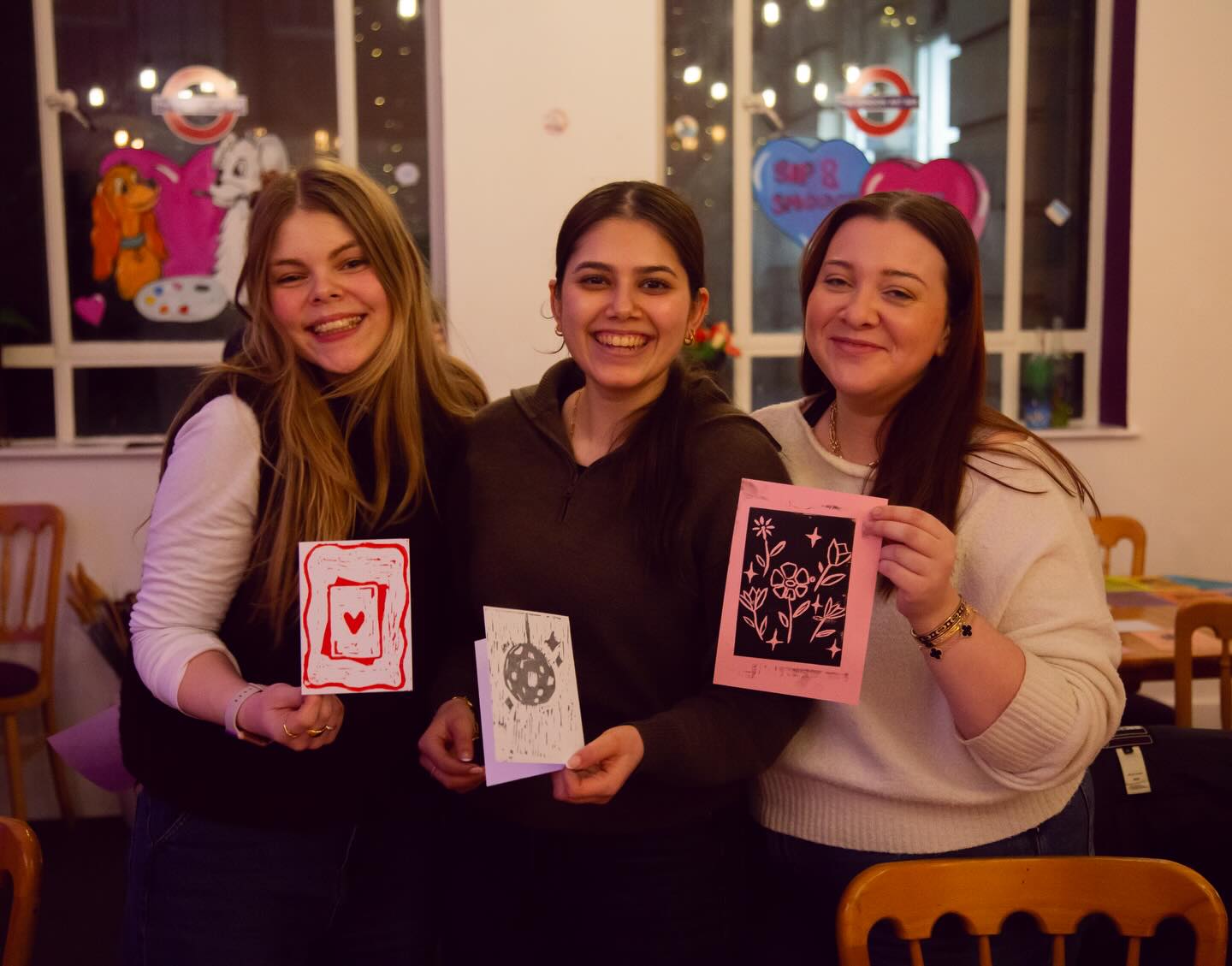 Friday night at @londonartbar was yet another wonderful Ink & Drink event!⭐️
A wonderful bunch of people and some incredible prints
A huge thank you to @shotby_rachel for the amazing photos!❤️
#inkaddrink #event #london