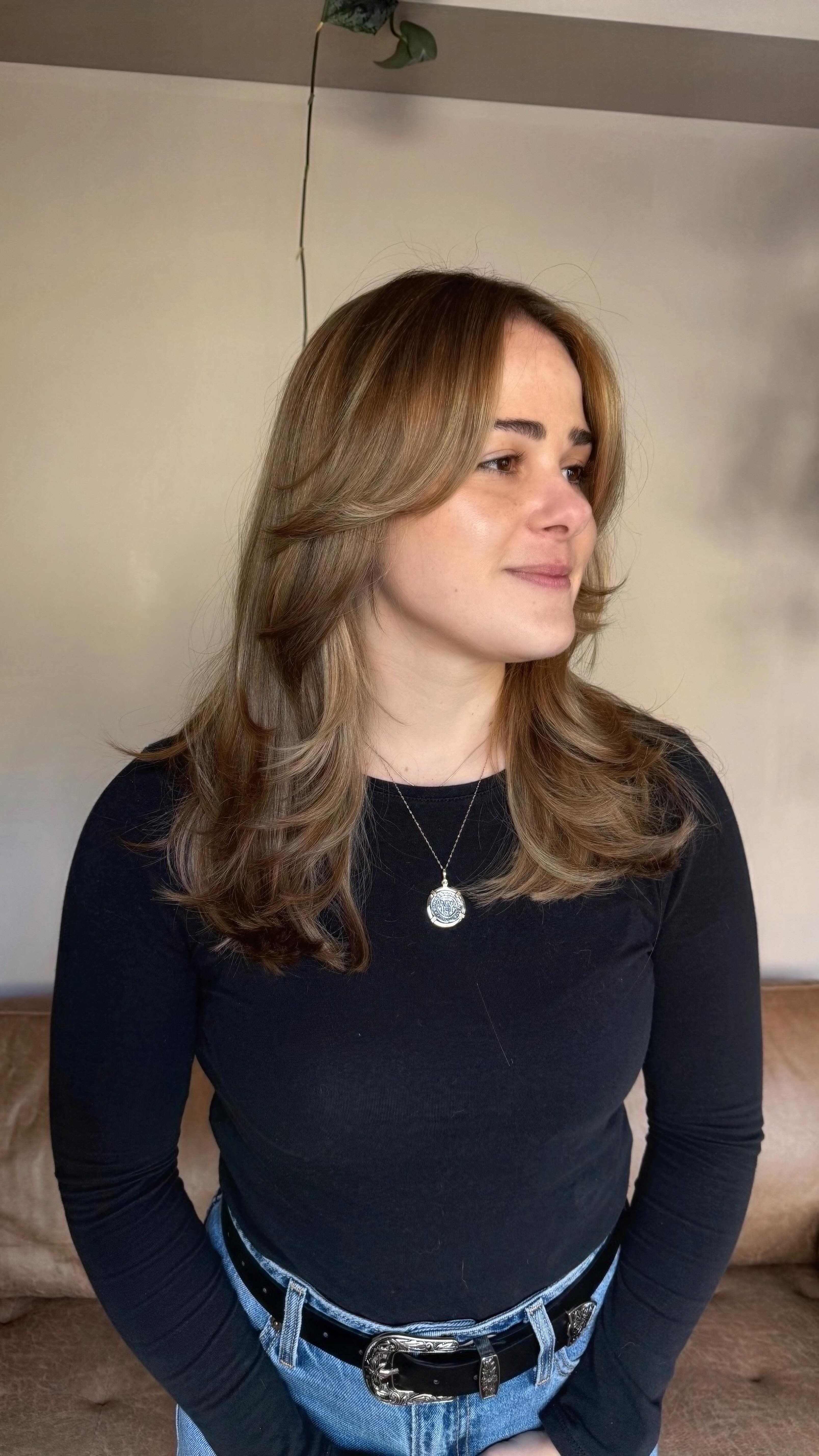 Between family, clients, admin, and mentoring this incredible team at Native Mane, posting doesn’t always happen in real time. But every once in a while, a moment stops me in my tracks.
These layers. This balayage. The movement, the softness, the intention behind every cut. This is the kind of work that reminds me why I’m so passionate about what we’re building here.
Layering has been showing up more and more lately, and I love it…not just as a stylist, but as a mentor. Teaching the art of carving shape, creating movement, and honoring each guest’s individuality is such a big part of our culture.
This is what happens when craft, consistency, and care come together 🤍
The Native Mane Experience
- Tory @toryjtomcourson