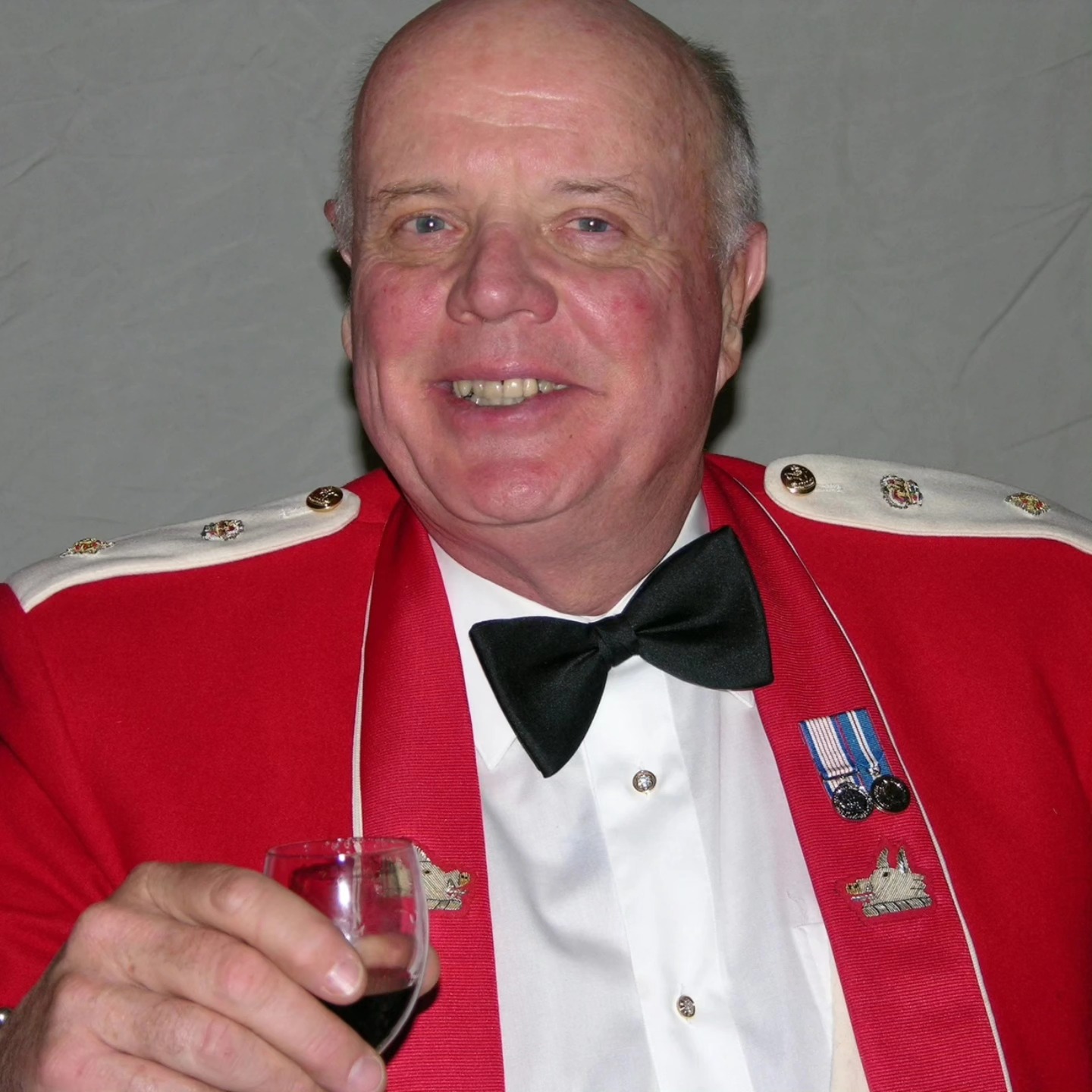 HCol The Hon. John McDermid
On Friday Dec 6th, 2024 at a time of his own choosing, former Honorary Colonel John McDermid left the Regimental Family.
John lead a full life of service to Canada. Obituary posted to lornescots.ca