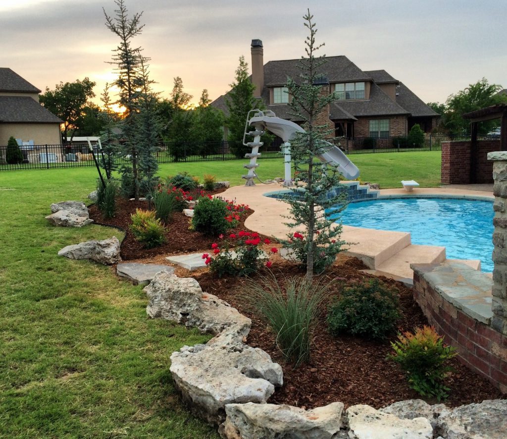 A little bit of landscaping goes a long way! Add a touch of beauty to your outdoor areas this summer.
https://www.rfr.bz/im8ihj1
#terrehaute #indiana #pool #landscaping #family #beauty https://www.rfr.bz/im8ihj0