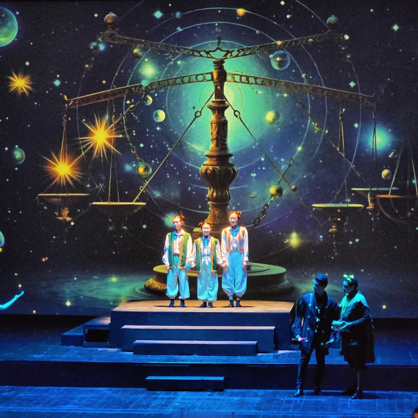 The Magic Flute 🌙⭐🌞❤️
.
.
.
.
.
.
#internationallyricacademy #operasingers #yaptracker #singinitaly #summerprogram #ilasummerprogram