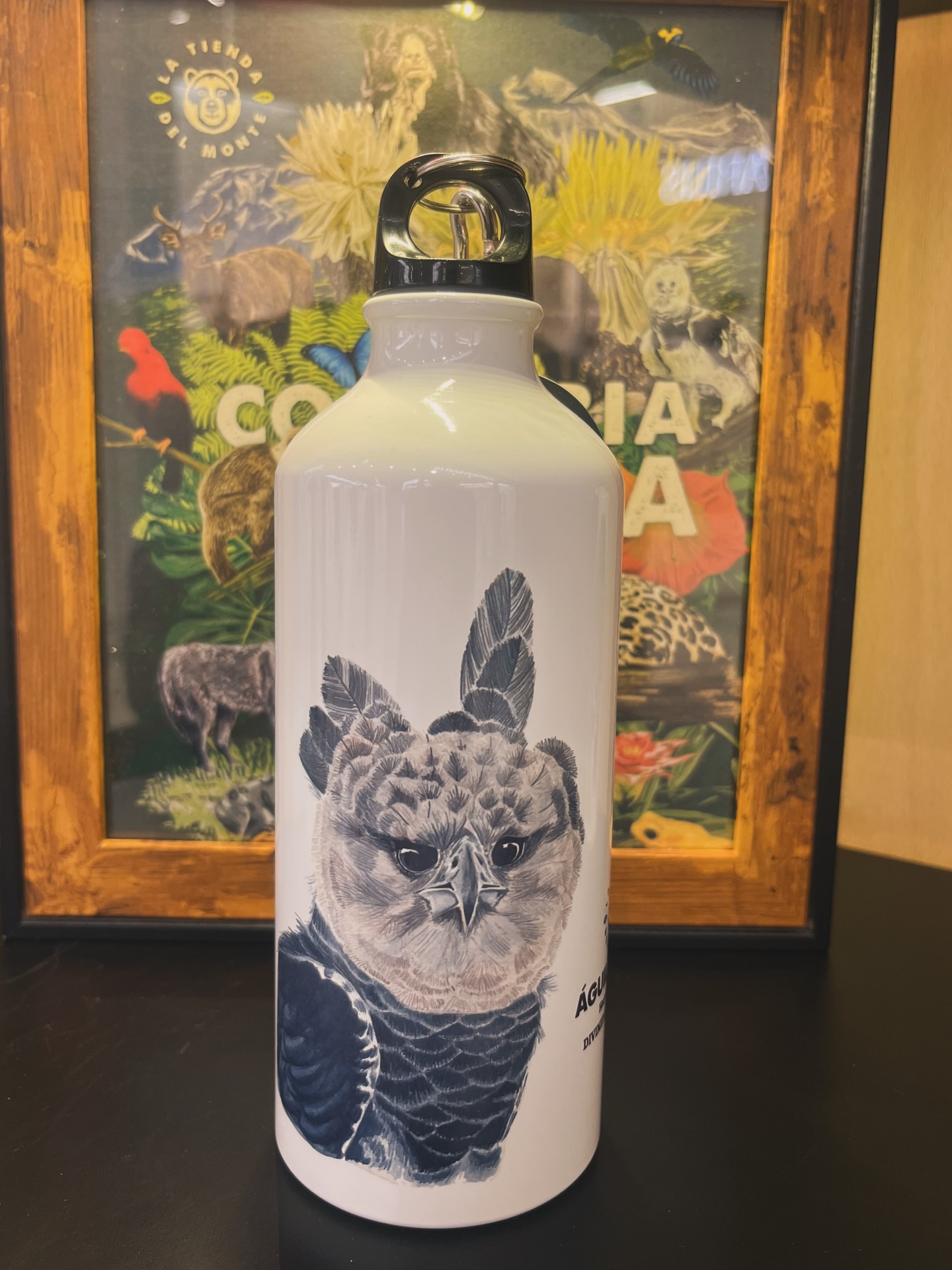 Estas caritas enamoran 😍
Disponibles nuestras botellas de 600ml, libres de BPA, en acero inoxidable y muy biodiversas
Cuál es tu favorita?
www.latiendadelmonte.com
#colombia #biodiversidad #comprolocal