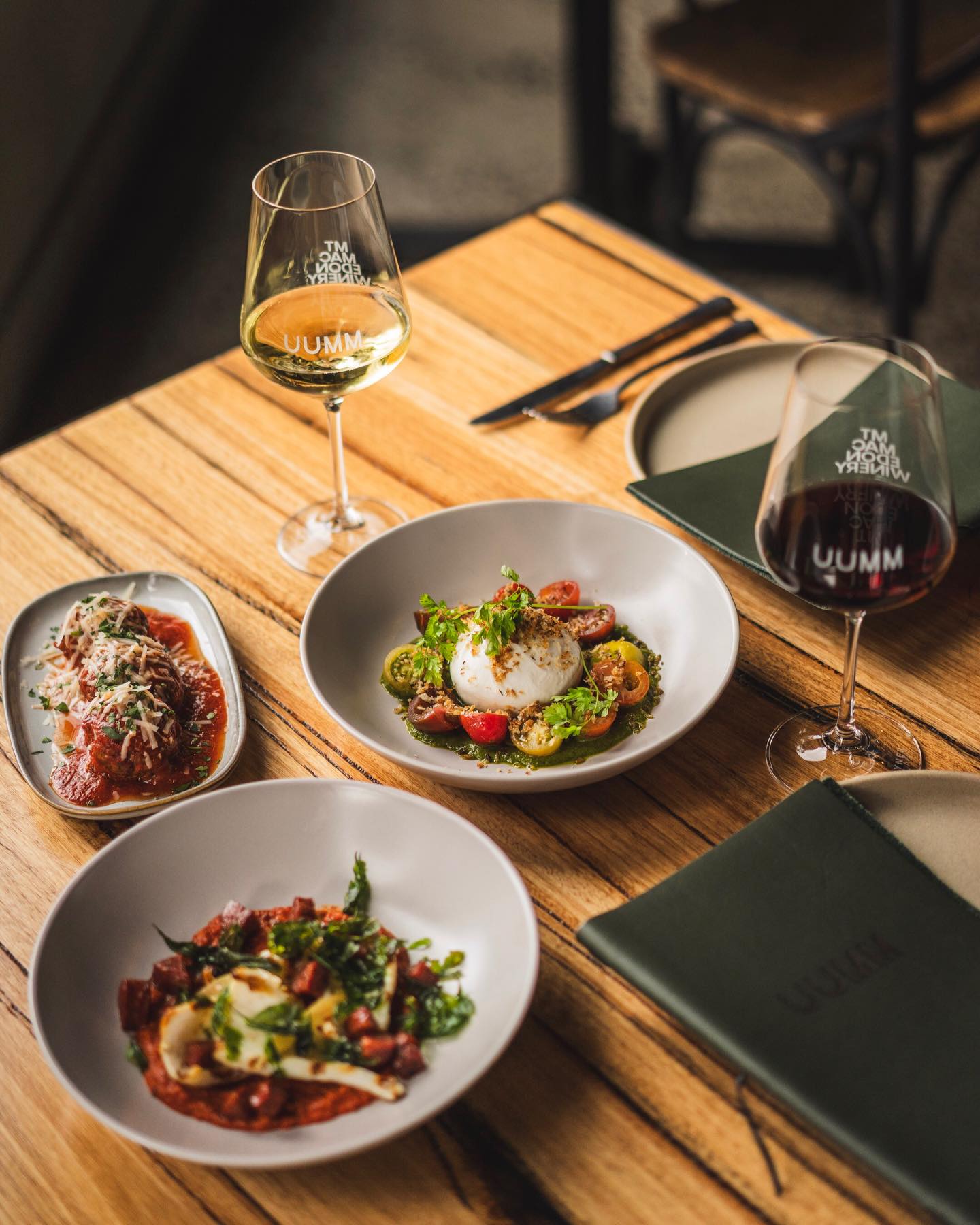 The vibrancy and colour that is the @uumm.mmw menu 😍🙌