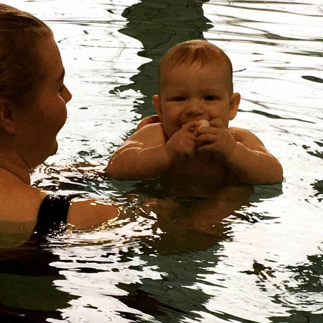 Enda en fin dag med #babysvømming #på #skoglihelseogrehabiliteringsenter #morogbarn #tryggivann #vannglede #babysvømmingskurs #babysvømmingskogli #lillehammer