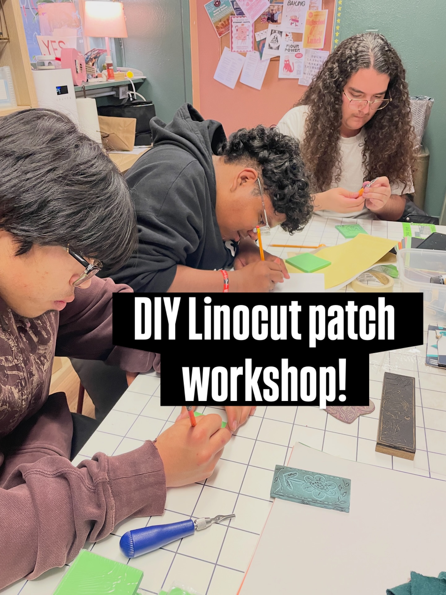 We made linocut stamps to make fabric patches!
The last photo is the test runs on paper and some of the patches!
Want to do this again???
#linocutprint