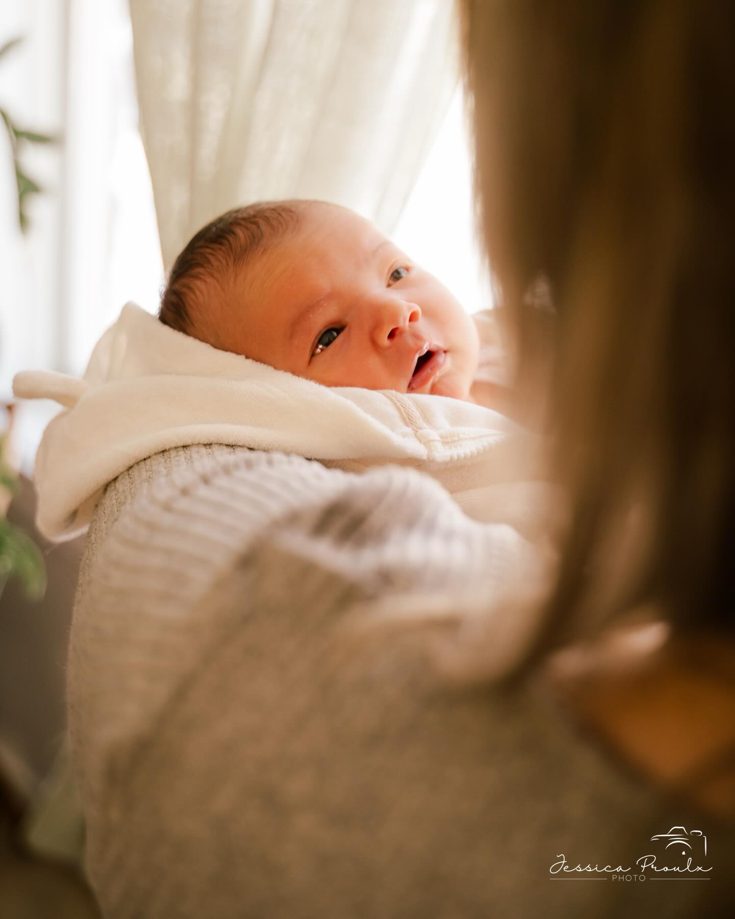 Petite douceur pour ce mercredi matin 🤍
Les séances nouveau-né sont toujours disponibles. Dans le confort de votre foyer, bébé est bien, en sécurité, et maman peut savourer ce moment précieux tout en douceur.
#nouveauné #bébé #maman #douceur #famille